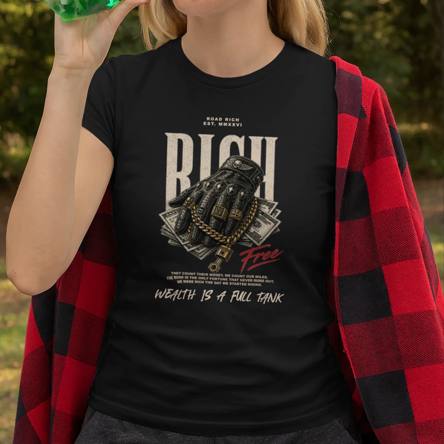 Classic Unisex T-shirt Rich