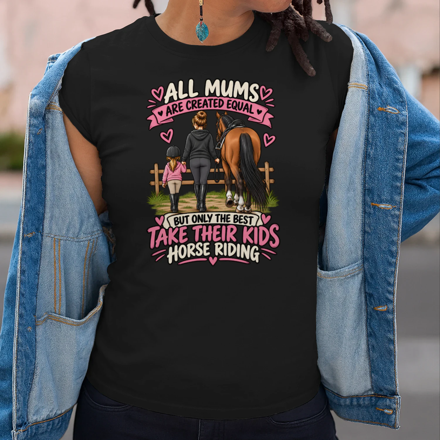 All Mums Are Created Equal – Horse Riding Mum T-Shirt, Hoodie & Sweatshirt