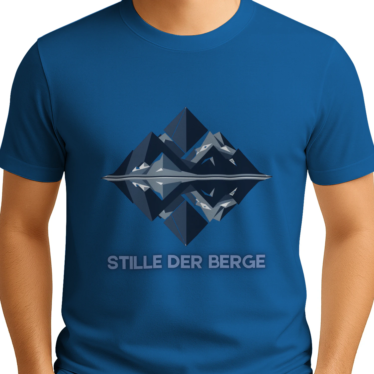 Stille der Berge – Alpine Minimalist Art Tee