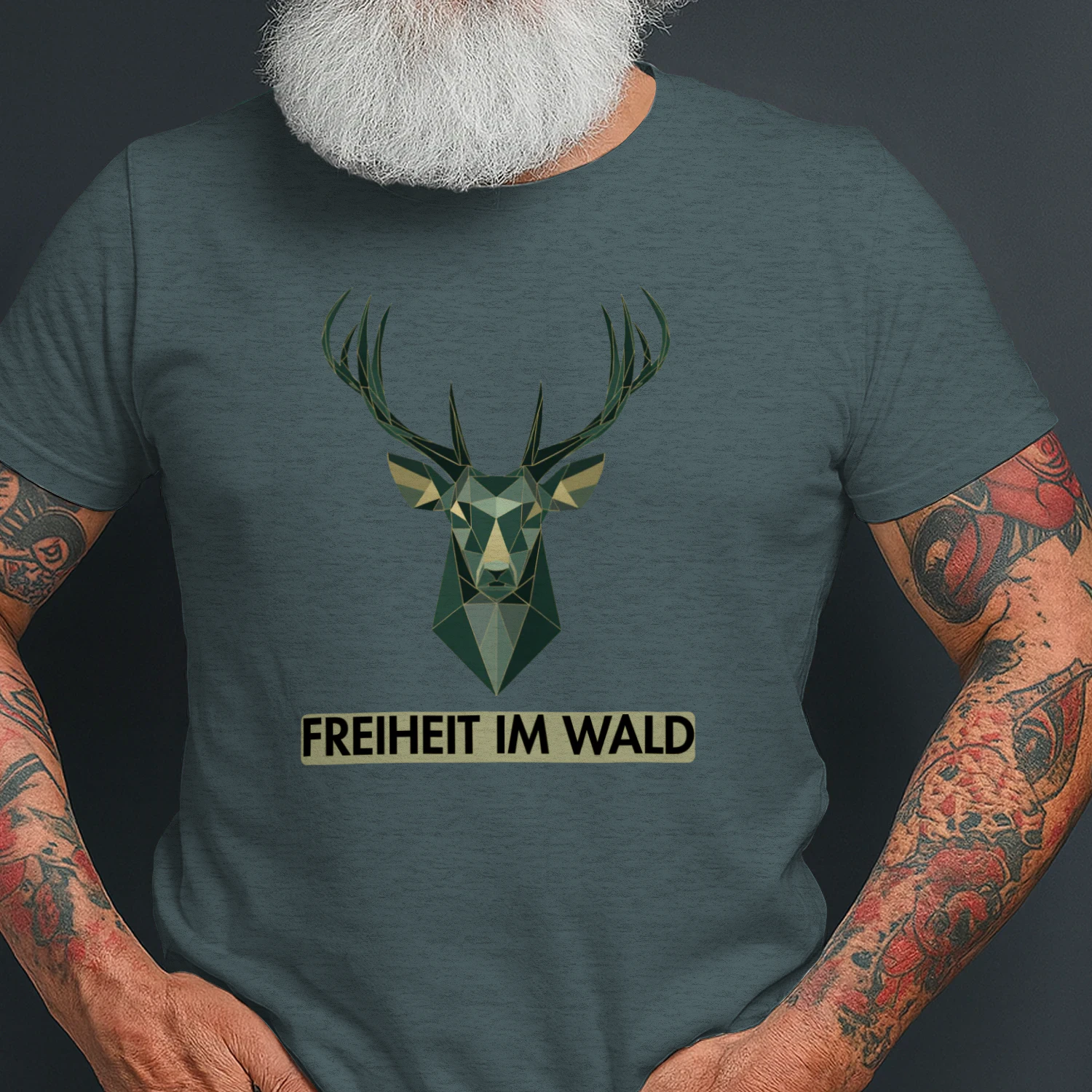 Freiheit im Wald – Premium Minimalist Art Tee