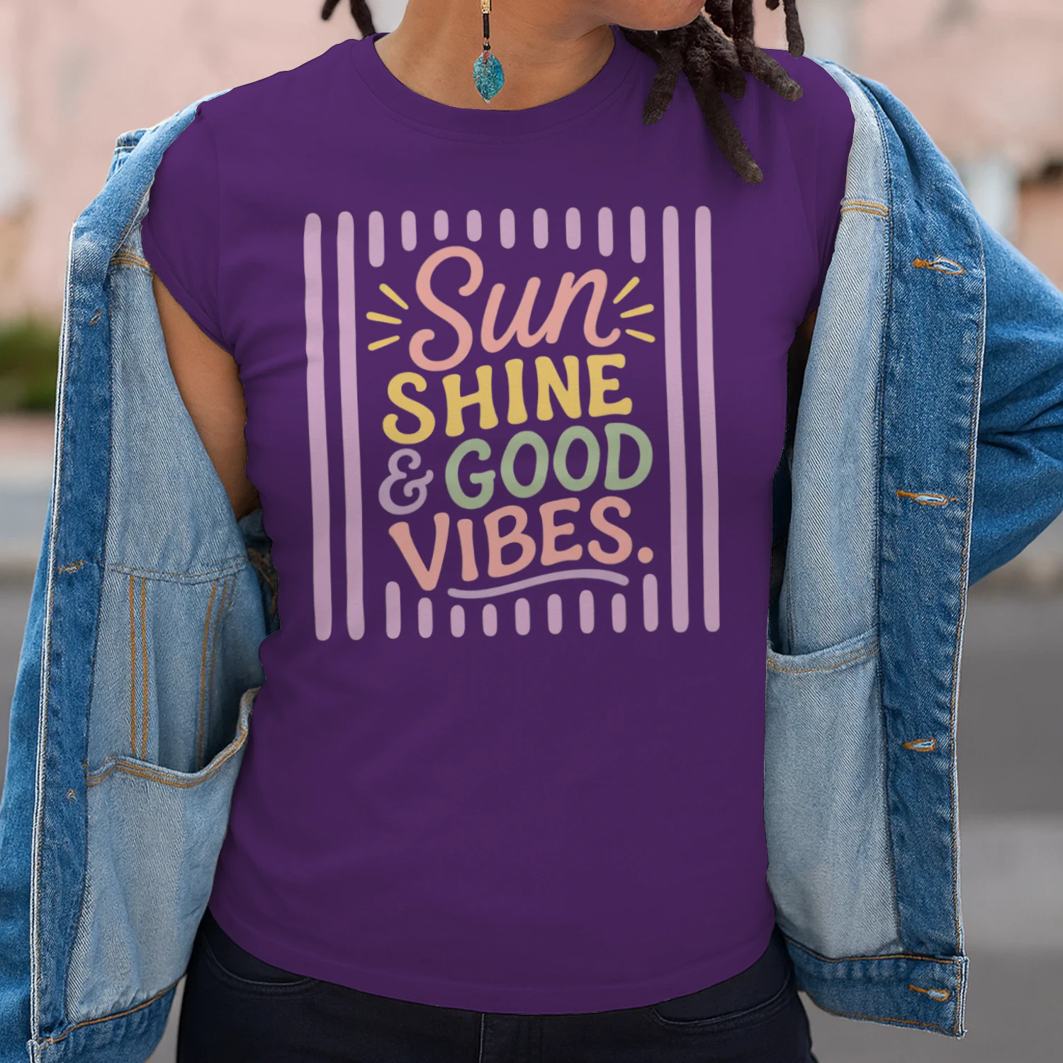 🌟 Retro "SUNSHINE & GOOD VIBES" T-Shirt – Groovy 70s Typographic Tee