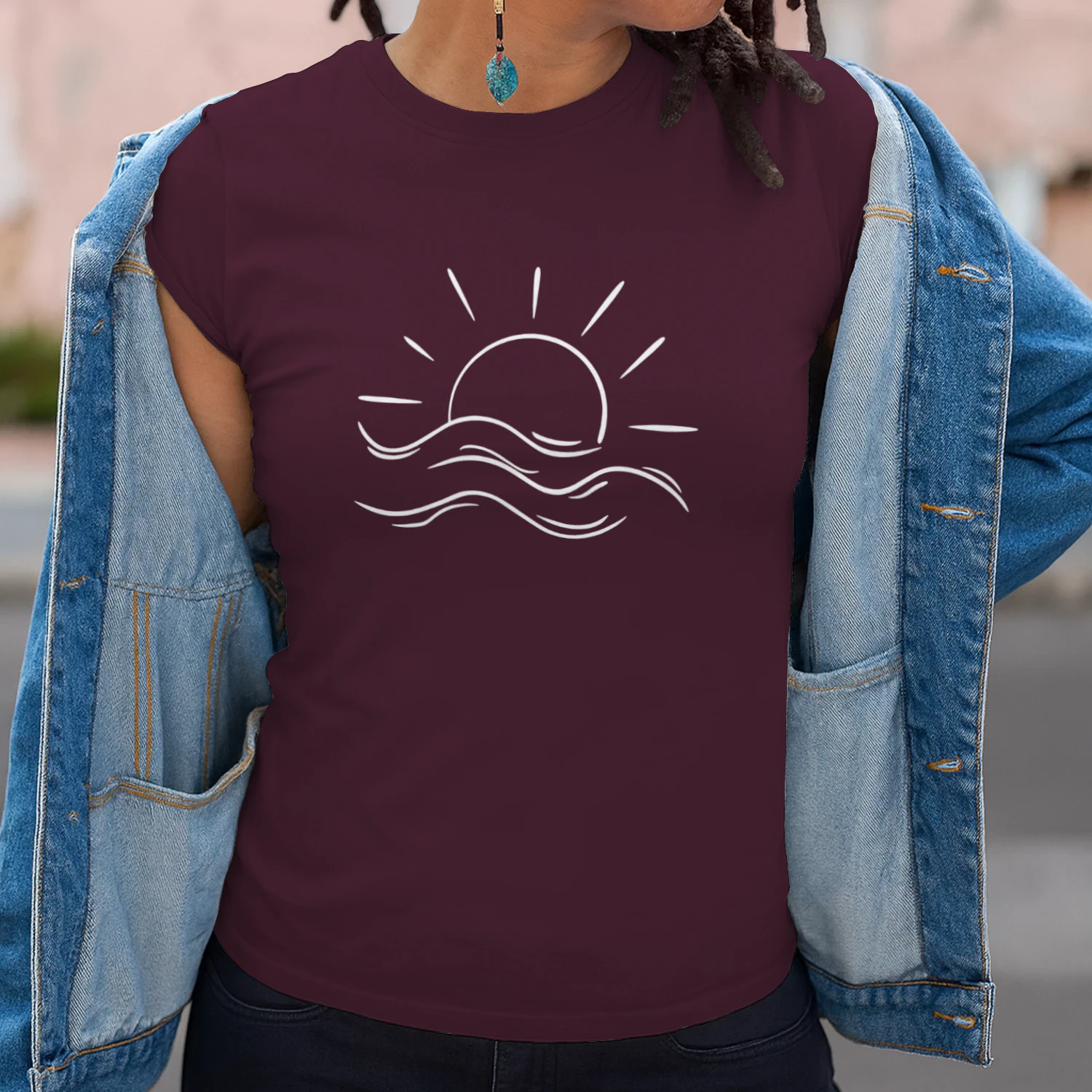 🌟 Boho Sun & Waves T-Shirt – Minimalist Summer Beach Tee