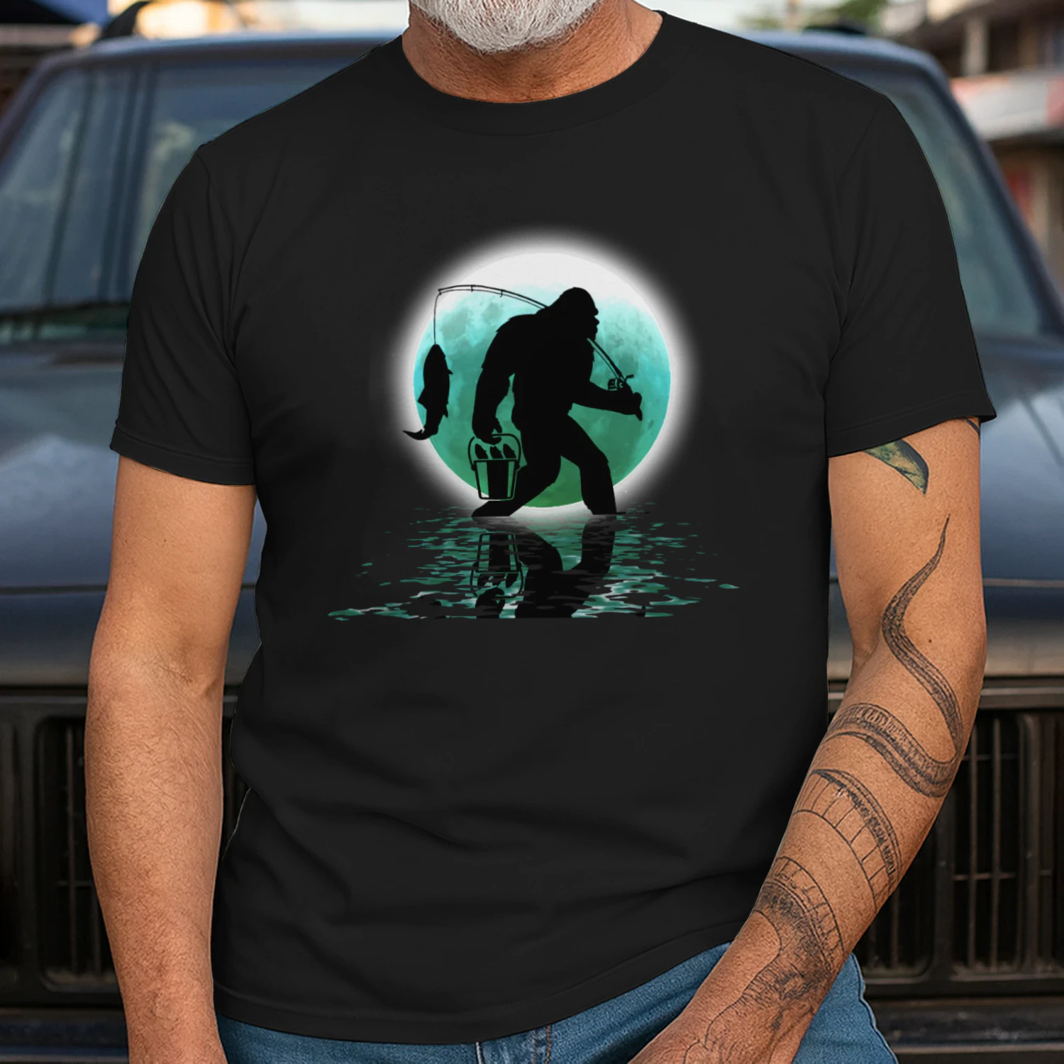 Bigfoot Fishing Funny Sasquatch and Fish Night Fishing T-Shirt 