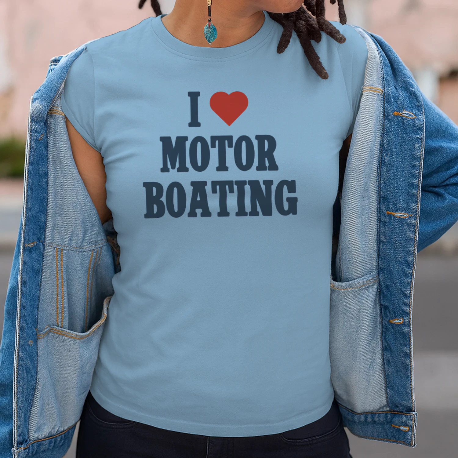 I Love Motor Boating T-Shirt – Funny Boating Gift for Motor Boat Lovers & Water Enthusiasts