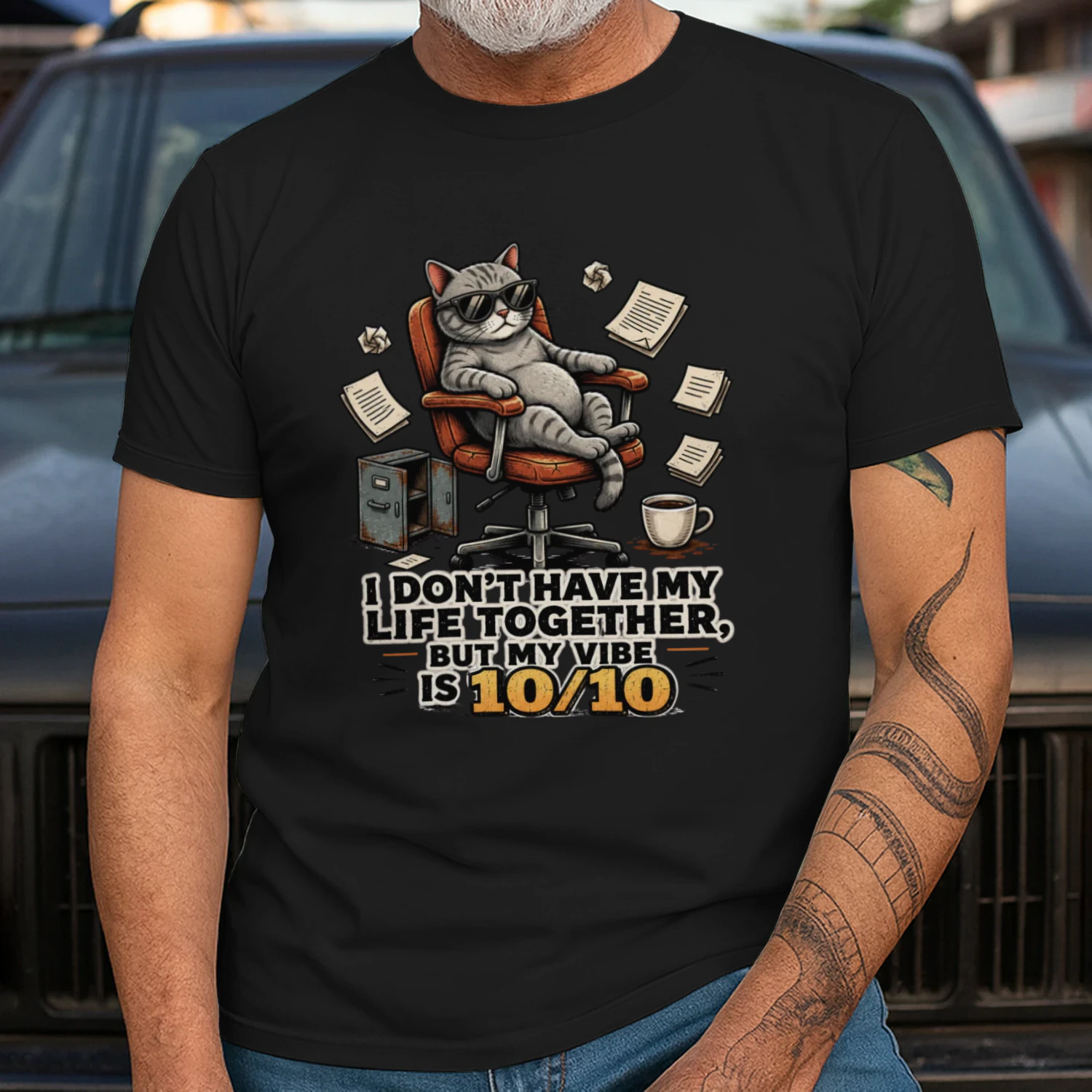 I Don't Have My Life Together But My Vibe Is 10/10 Funny Cat Men's T-Shirt