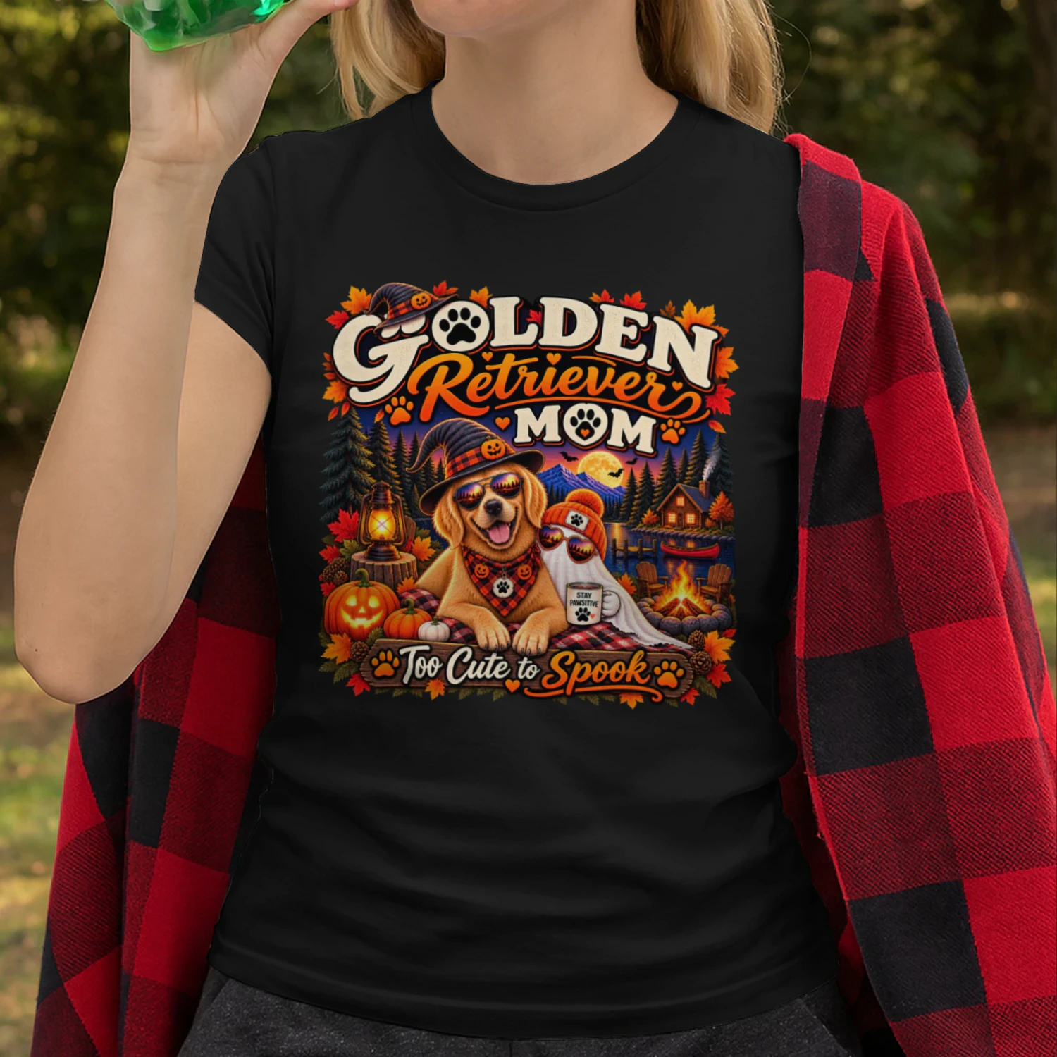 Golden Retriever Mom Halloween Shirt – Too Cute to Spook Dog Mom Tee