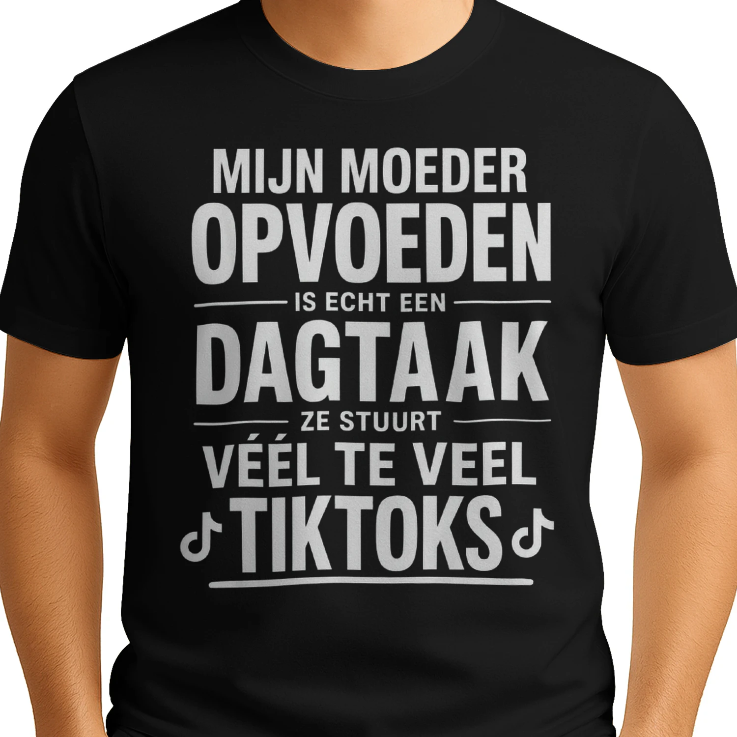 MIJN MOEDER OPVOEDEN IS ECHT EEN DAGTAAK. ZE STUURT VÉÉL TE VEEL TIKTOKS 