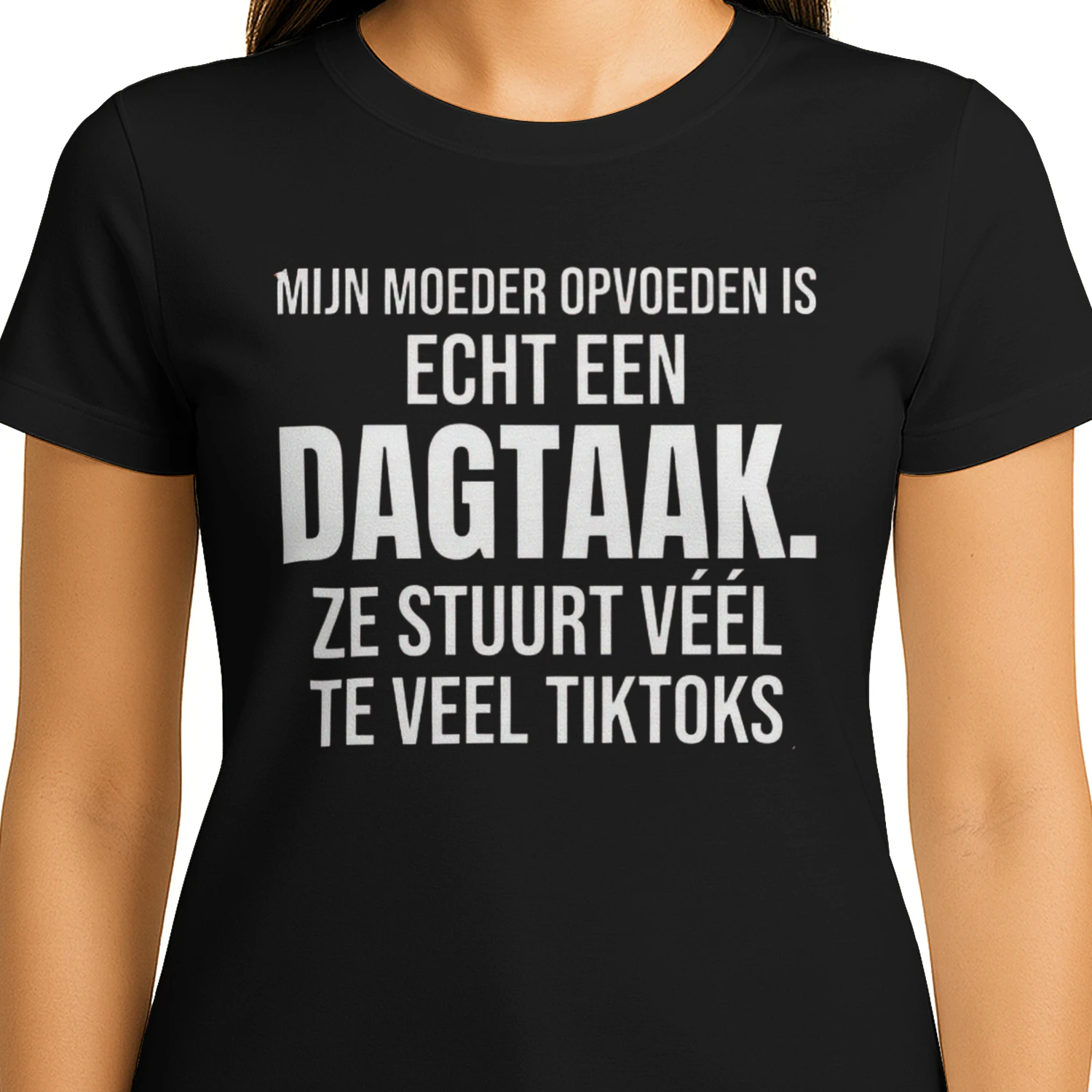 MIJN MOEDER OPVOEDEN IS ECHT EEN DAGTAAK. ZE STUURT VÉÉL TE VEEL TIKTOKS 