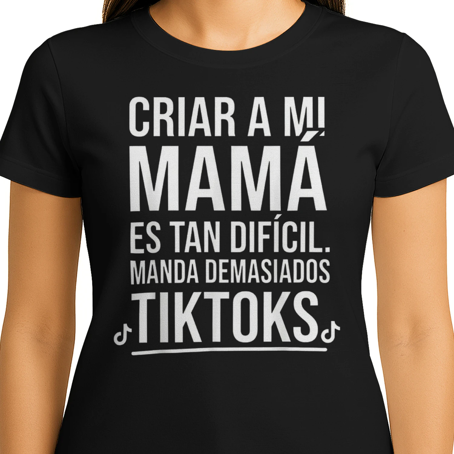 CRIAR A MI MAMÁ ES TAN DIFÍCIL. MANDA DEMASIADOS TIKTOKS