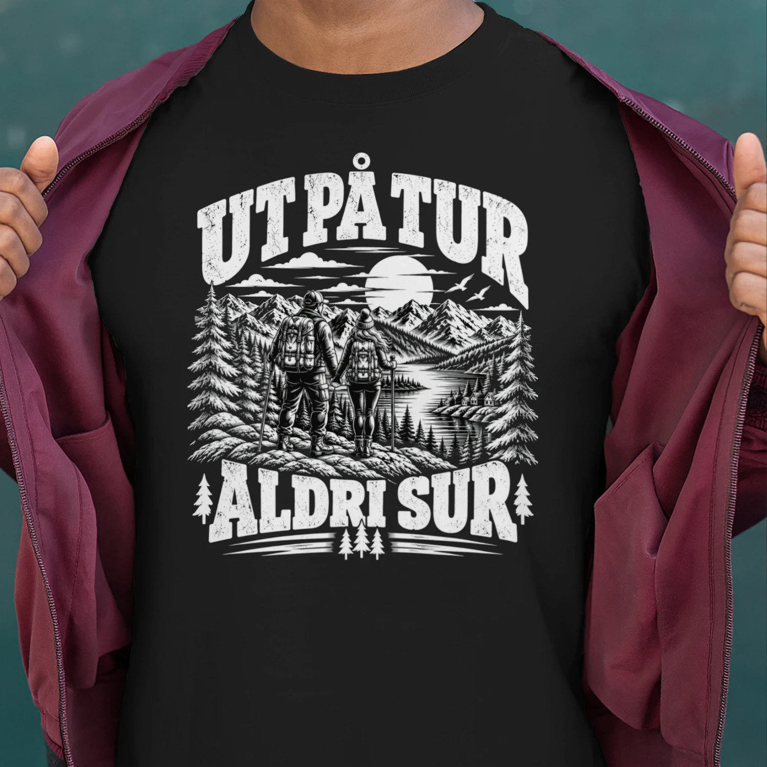 UT PÅ TUR ALDRI SUR – Norsk Tur T-skjorte