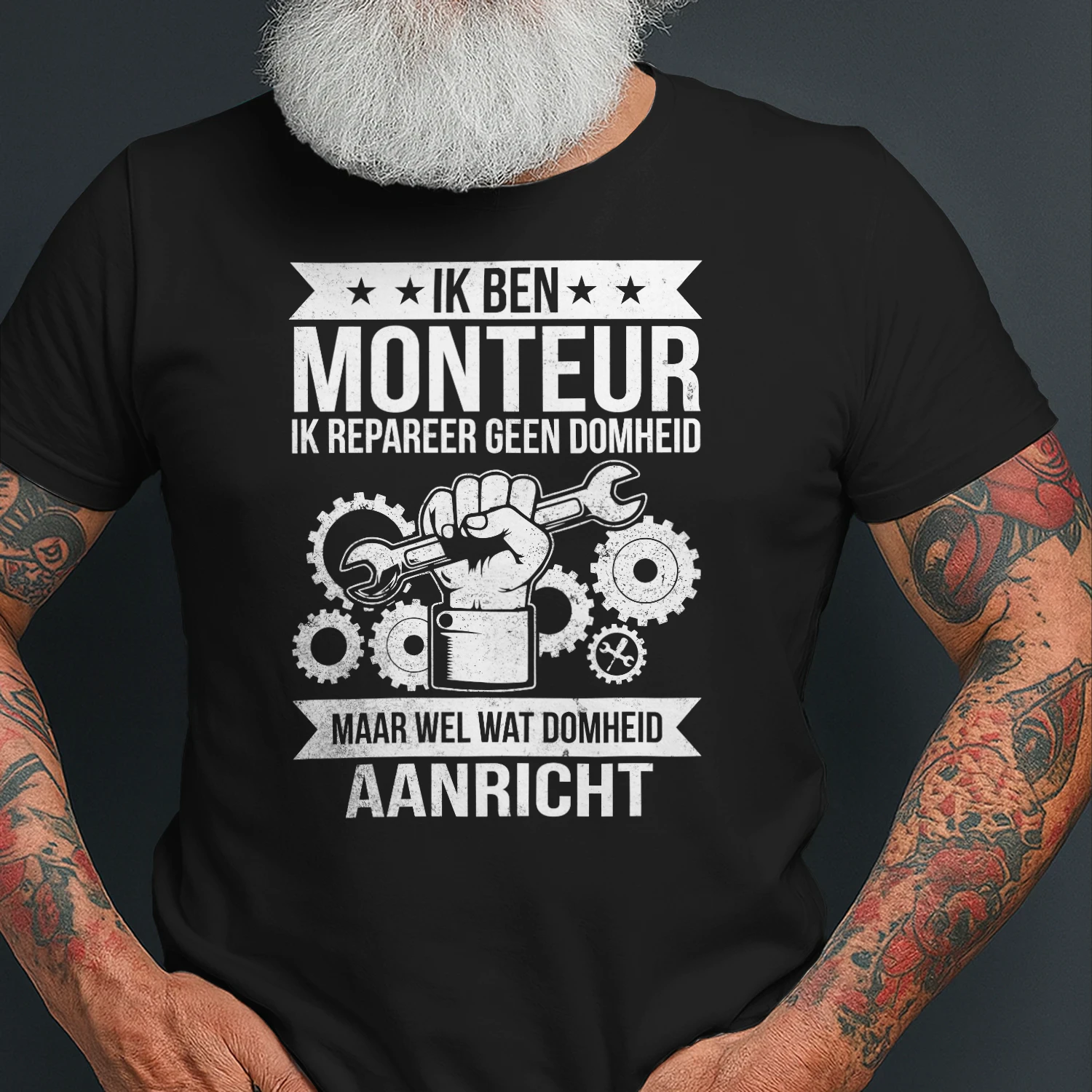 Monteur Repareer Geen Domheid