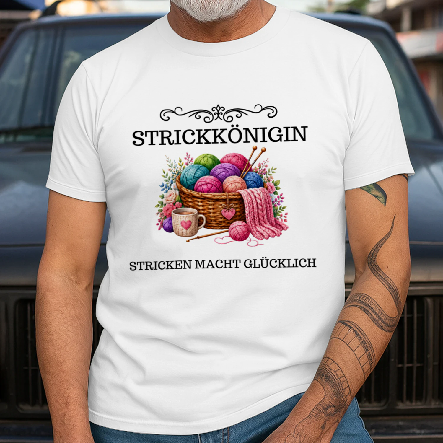 Strickkönigin - Stricken macht glücklich | Lustiges Geschenk für Oma, Mama & Rentnerin