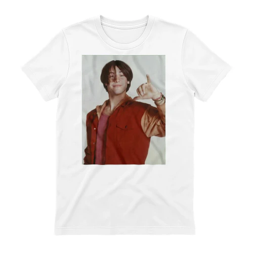 90s Vintage Inspired Portrait T-Shirt – Retro Aesthetic Graphic Tee for Men & Women