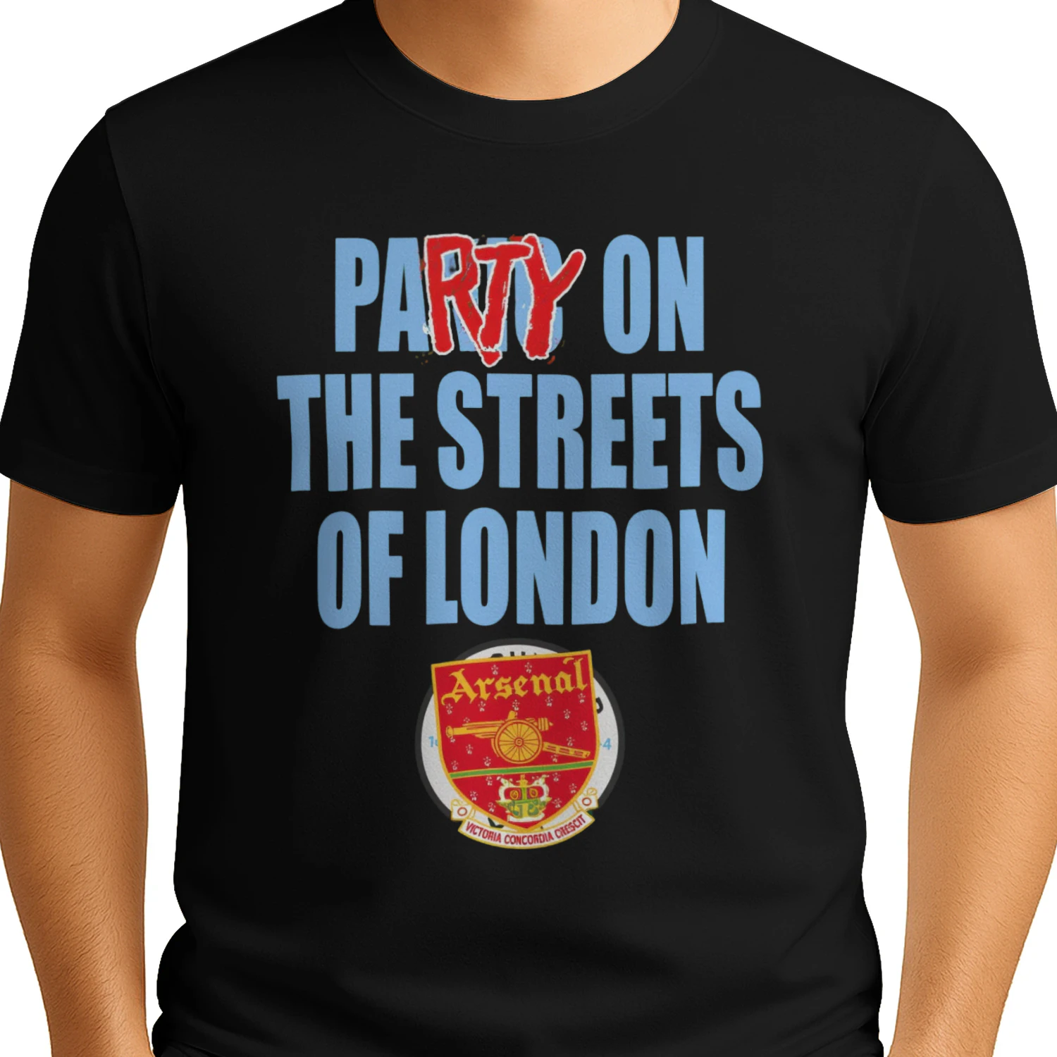 Vintage London Football Fan Graphic T-Shirt