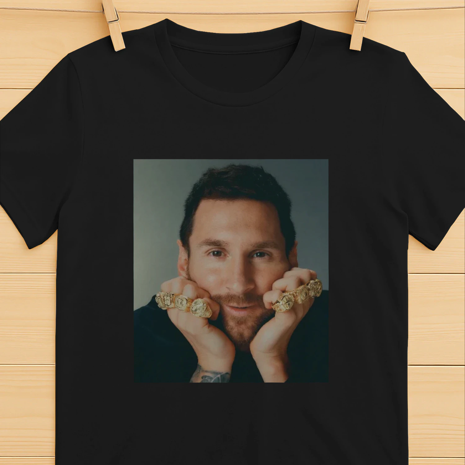 Antonela Roccuzzo Messi Shirt