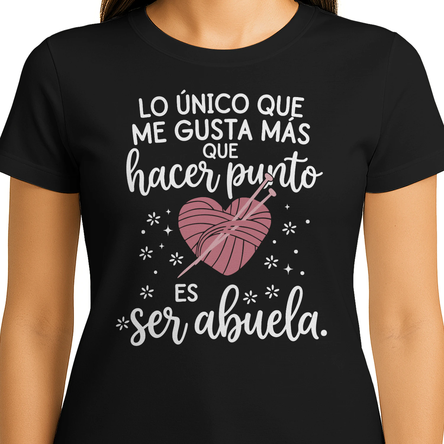 Lo único que me gusta más que hacer punto es ser abuela.