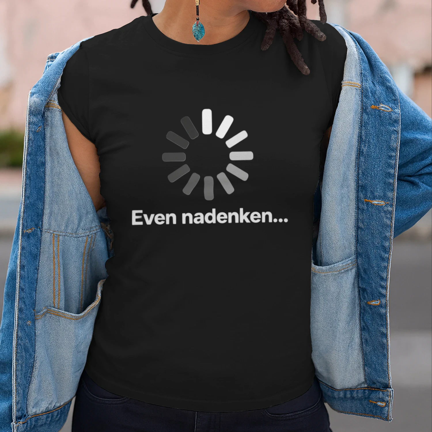 Even Nadenken T-Shirt