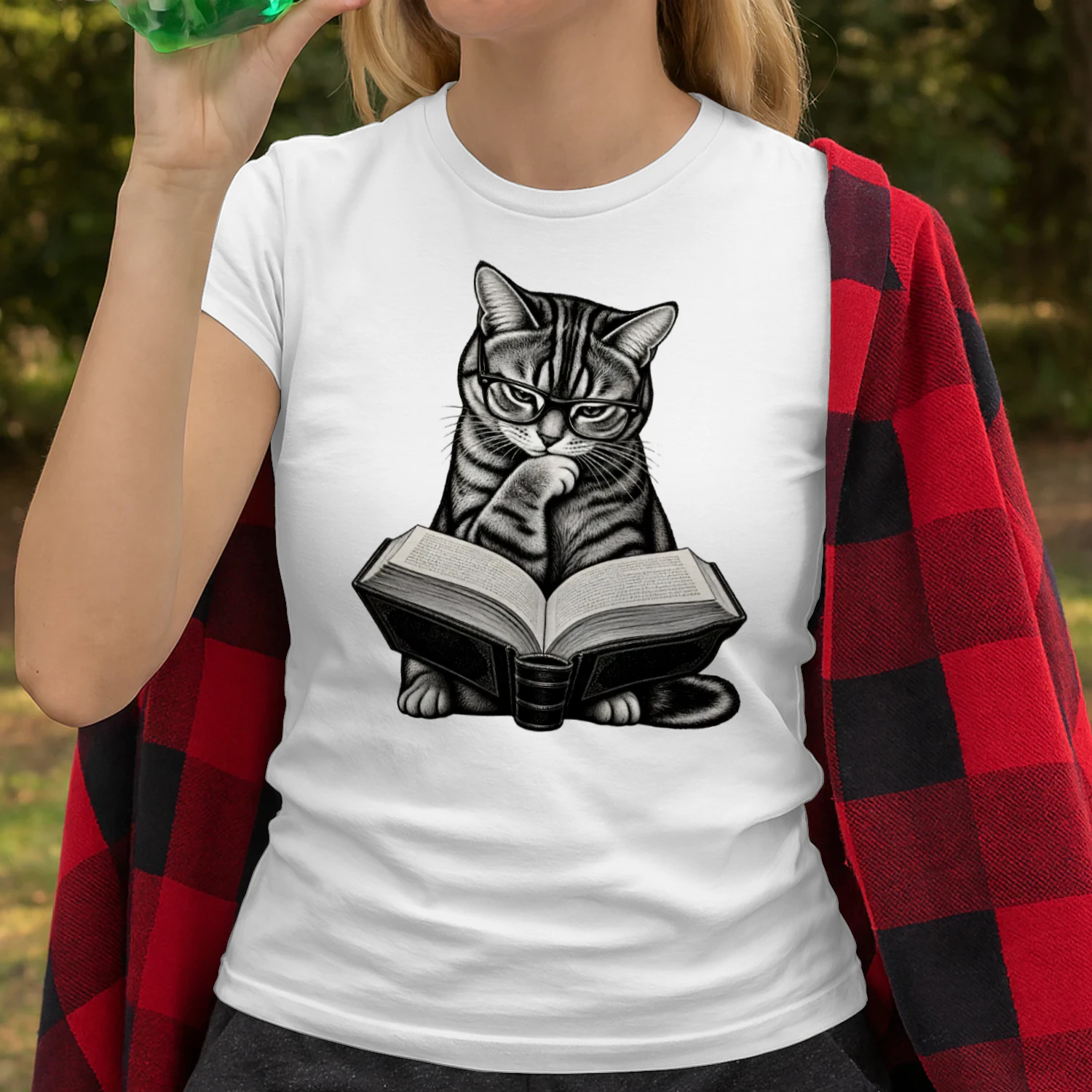 Vintage Reading Cat Book Lover T-Shirt