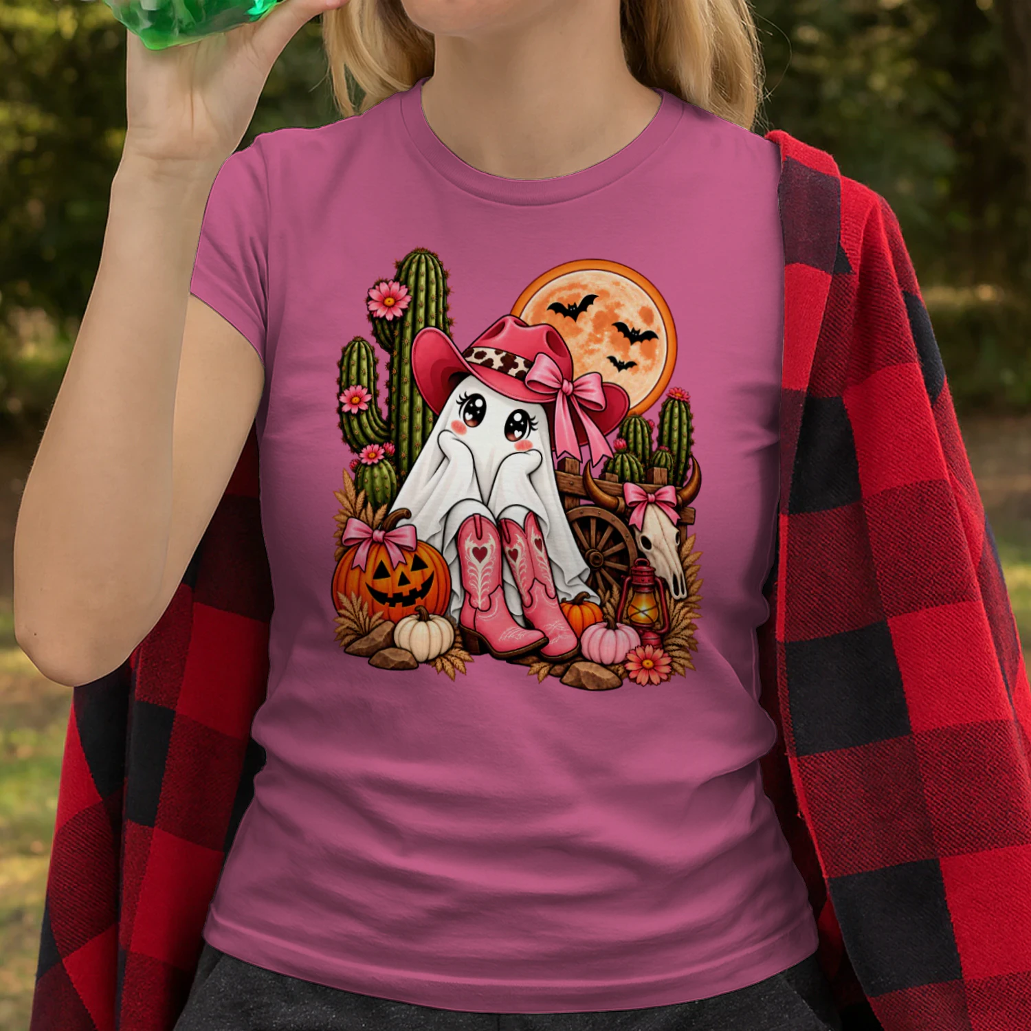 Cute Cowgirl Ghost Retro Western Halloween Pink Cowboy Hat t-shirt