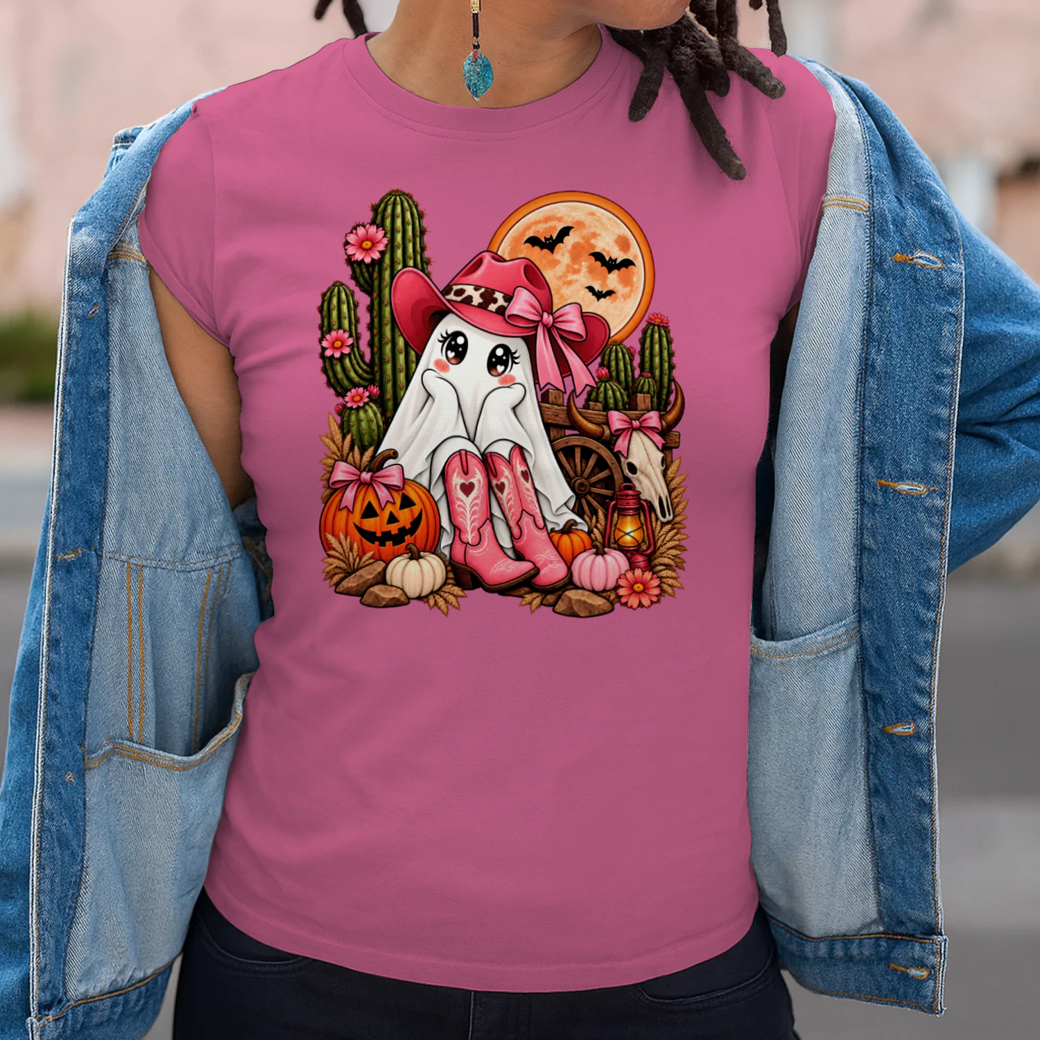 Cute Cowgirl Ghost Retro Western Halloween Pink Cowboy Hat t-shirt