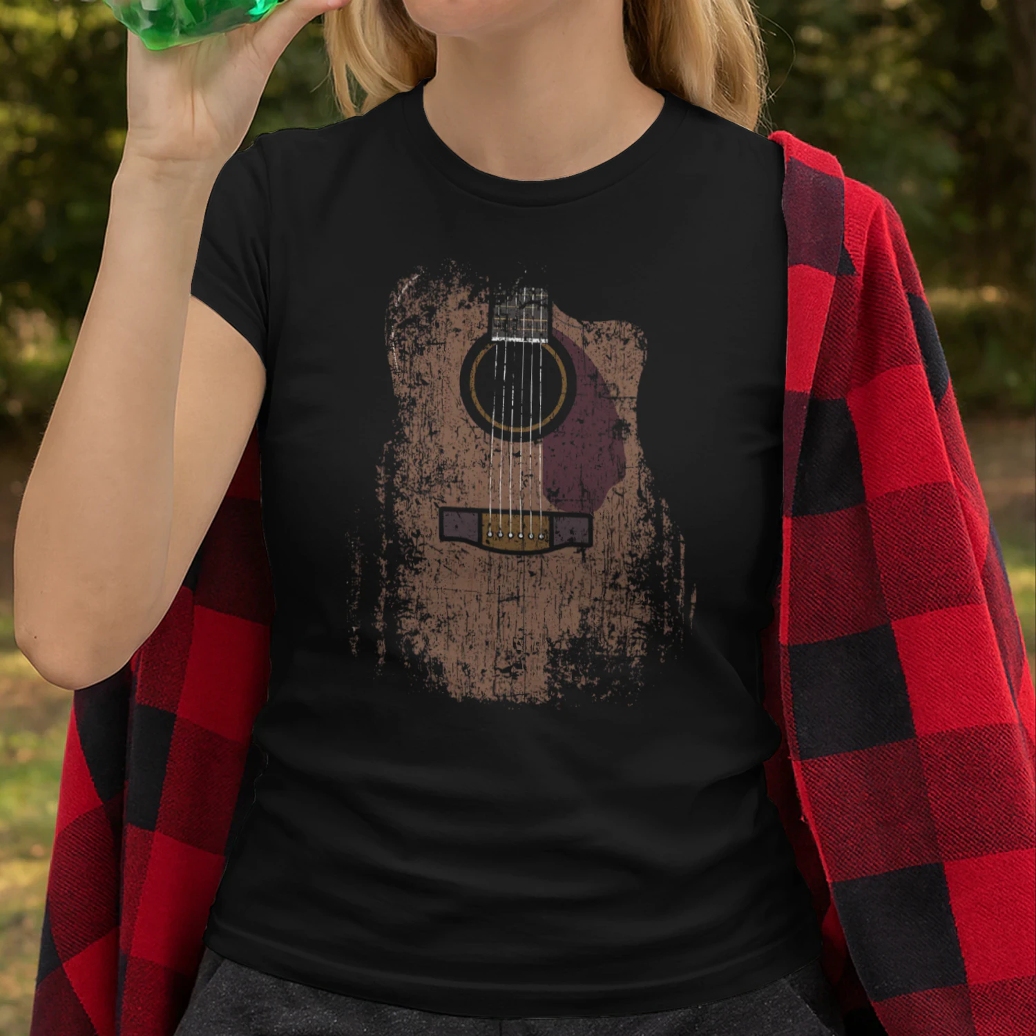 Guitar Vintage Distressed Acoustic Guitar Grunge T-Shirt
