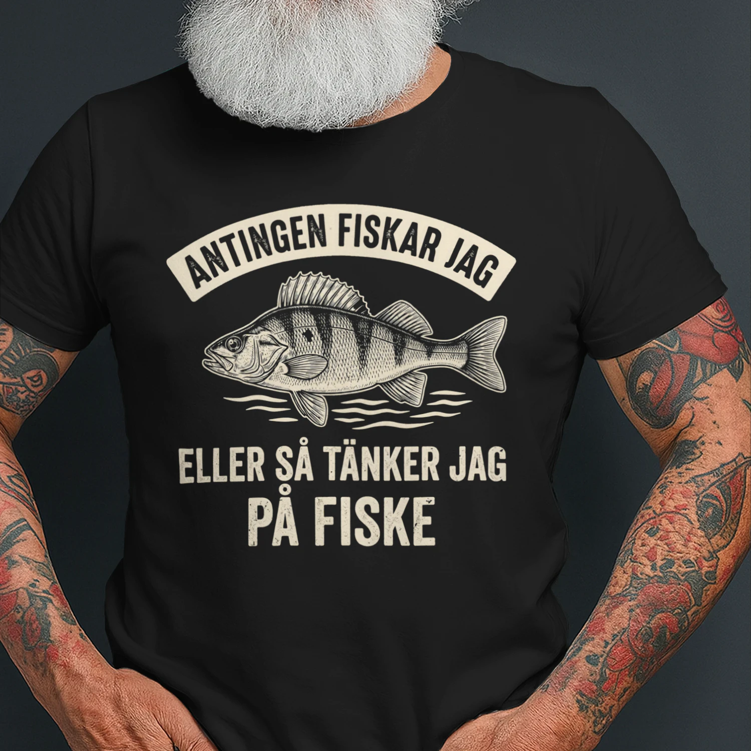 Antingen fiskar jag eller så tänker jag på fiske – T-shirt för fiskare