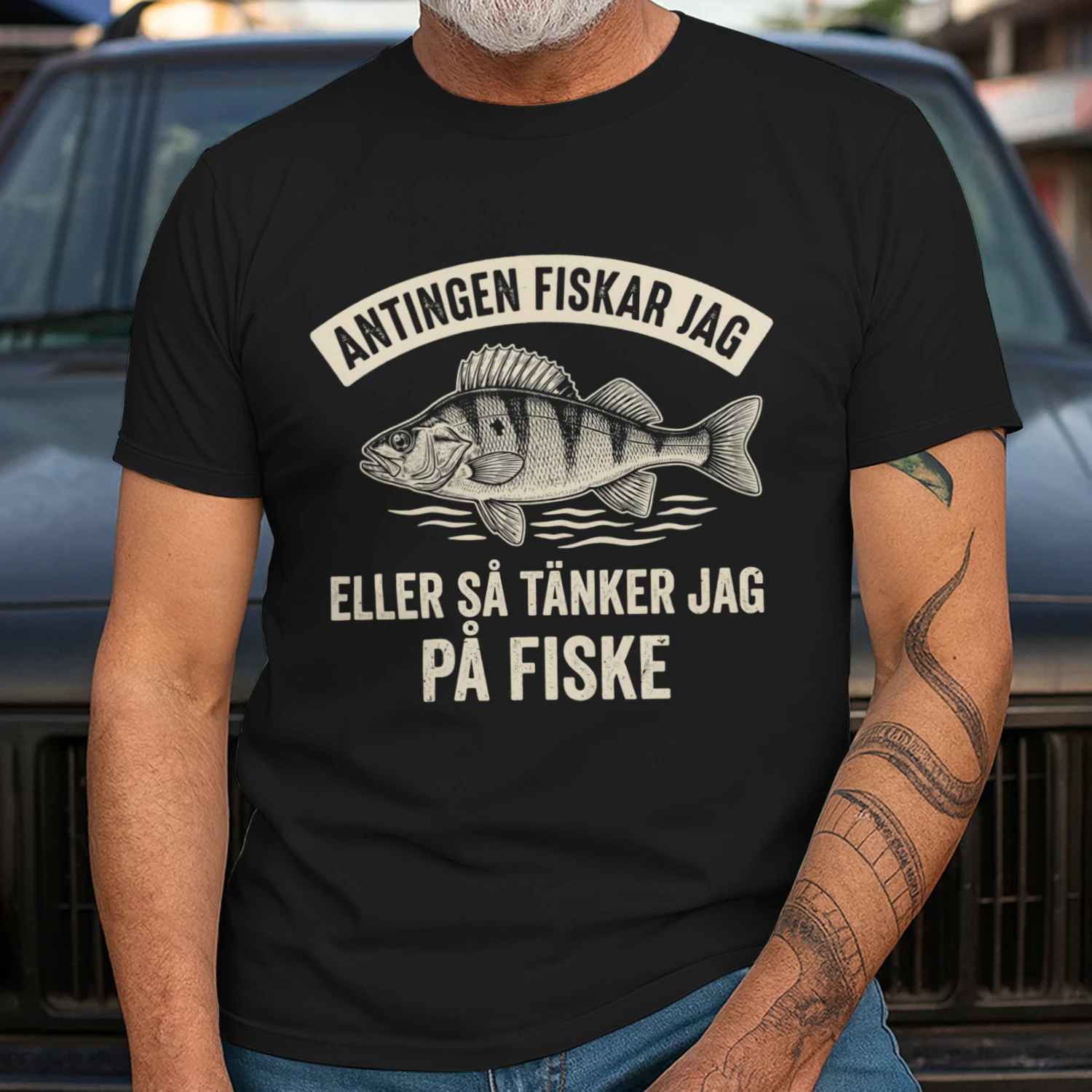 Antingen fiskar jag eller så tänker jag på fiske – T-shirt för fiskare