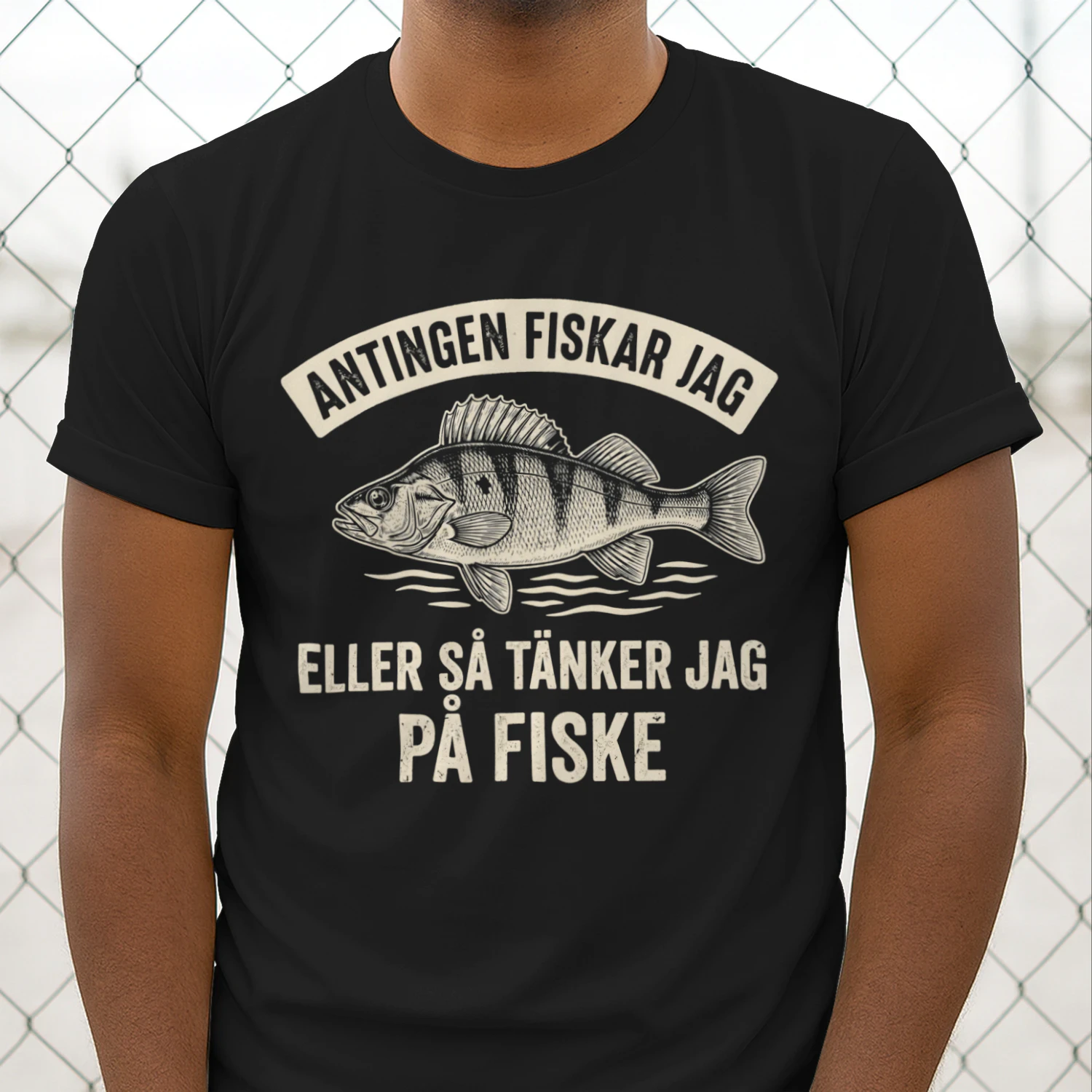 Antingen fiskar jag eller så tänker jag på fiske – T-shirt för fiskare