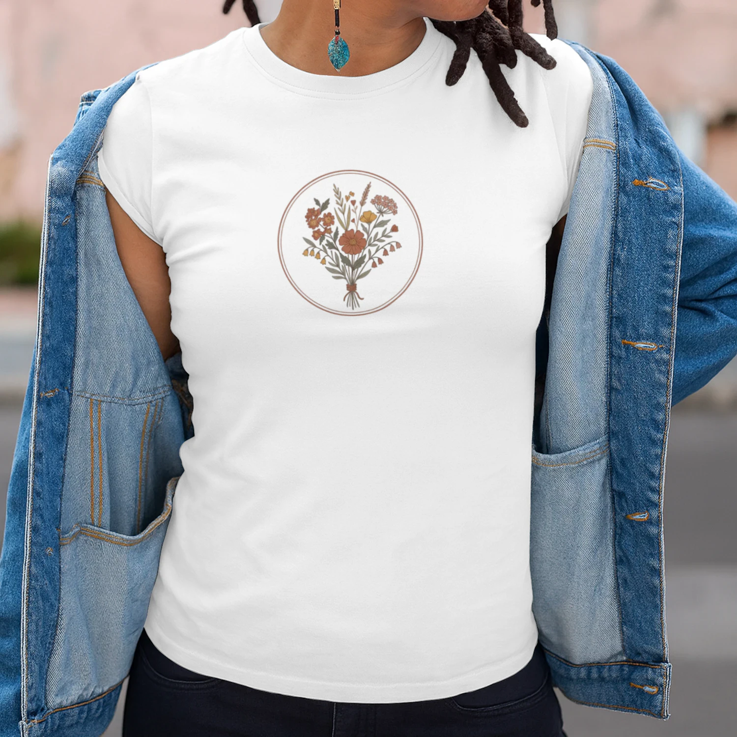 T-shirt flower Classic Unisex T-shirt