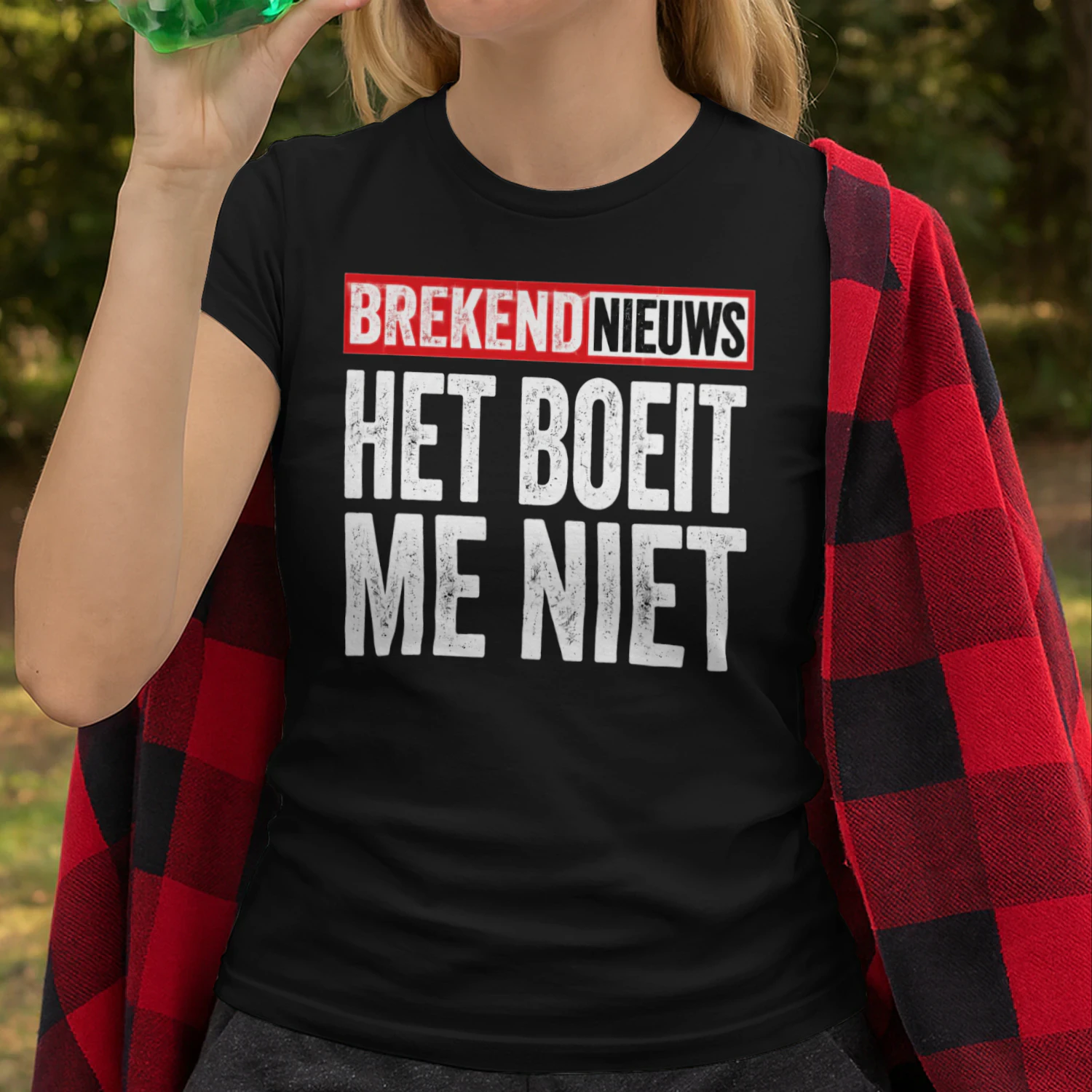 Brekend Nieuws. Het Boeit Me Niet