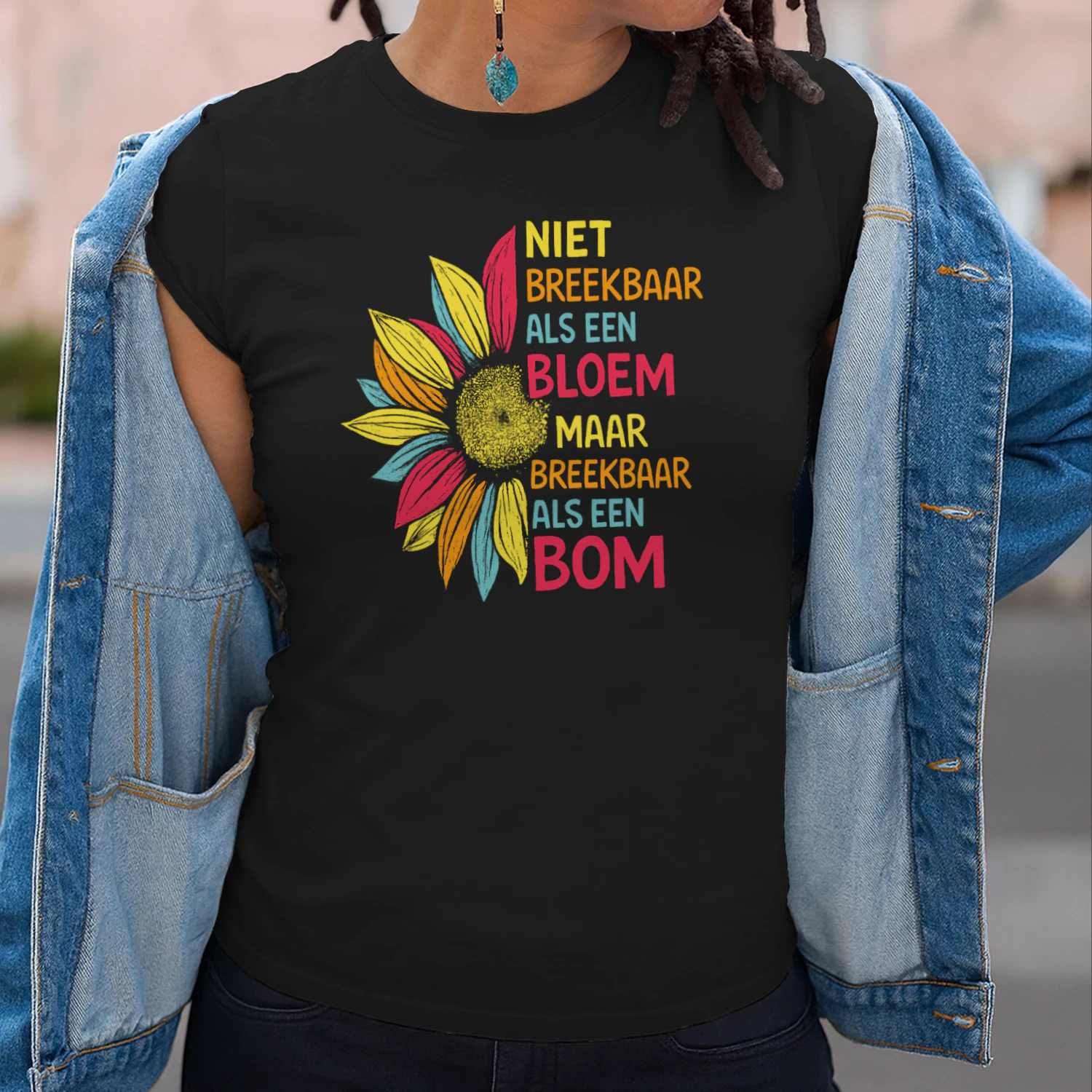 Niet Breekbaar Als Een Bloem, Maar Breekbaar Als Een Bom