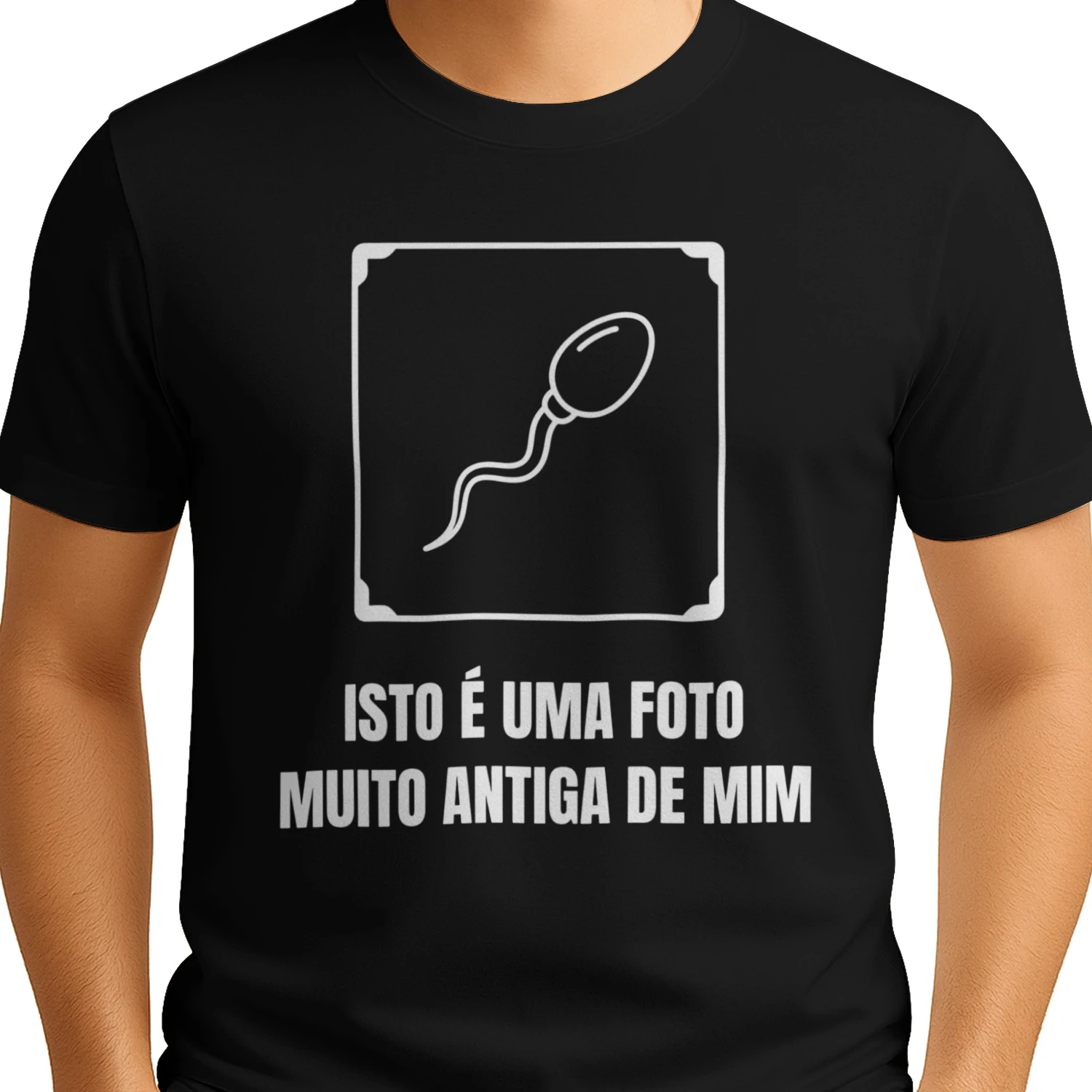 T-shirt “FOTO MUITO ANTIGA DE MIM” ⬇️