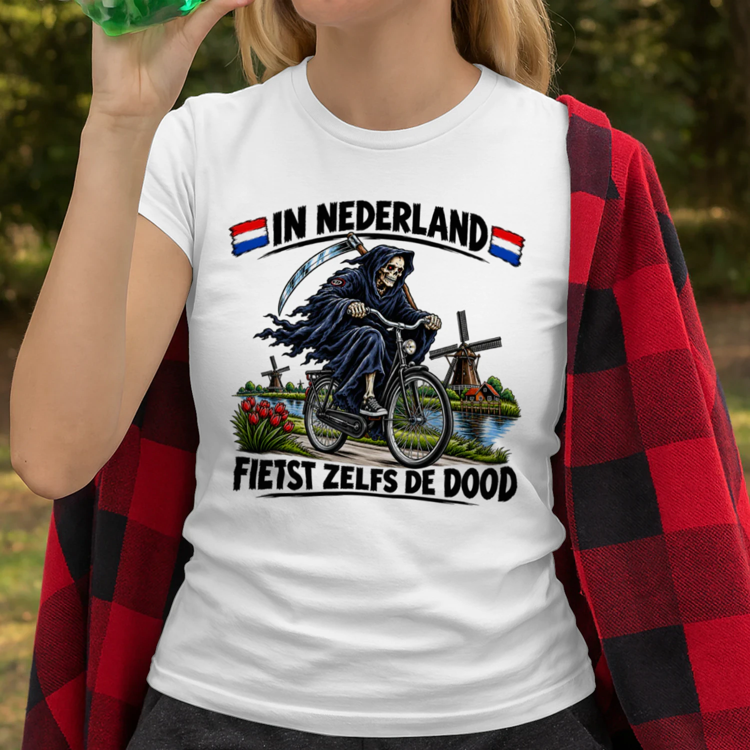 Zelfs de Dood Fietst in Nederland – Grappig Nederlands T-shirt