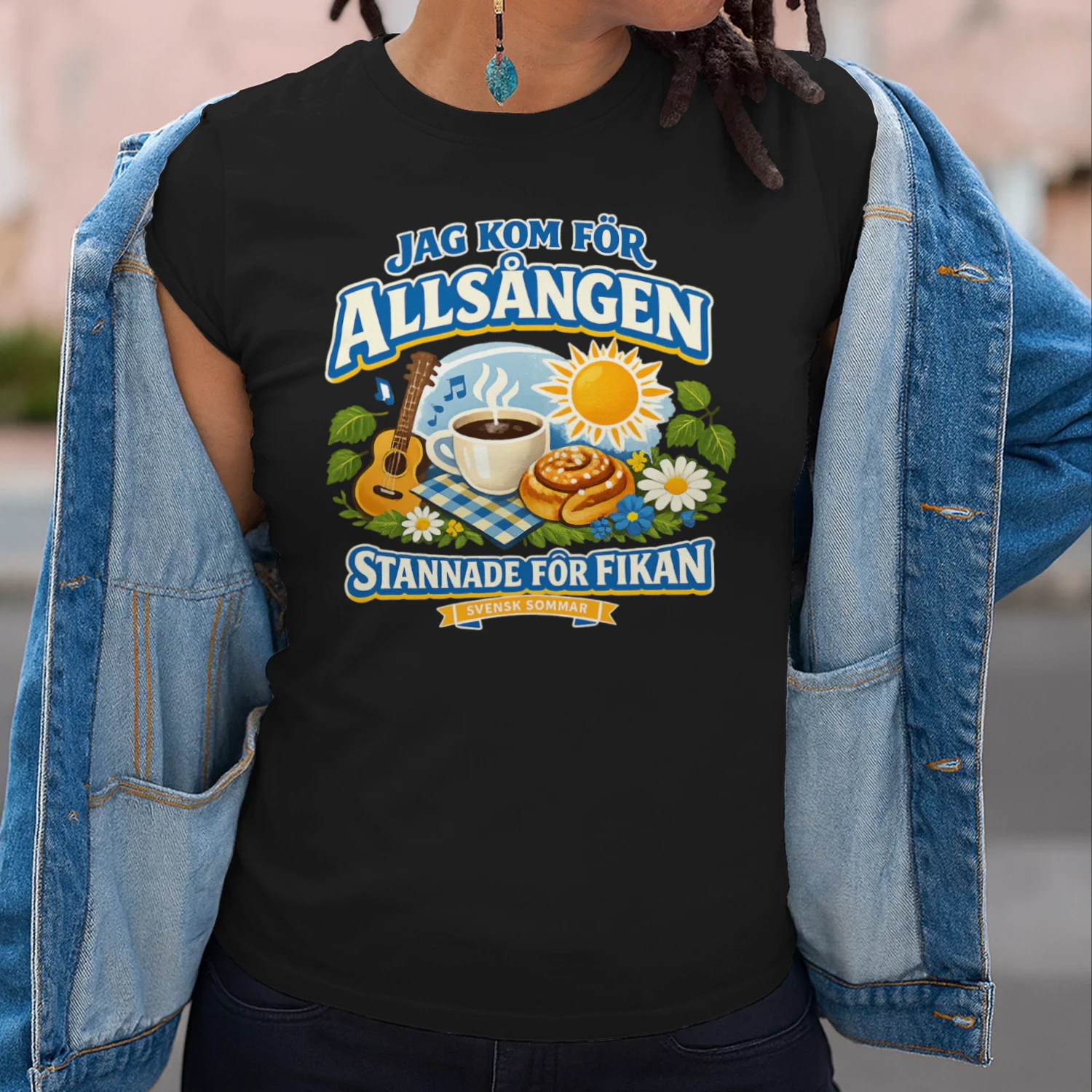 Jag Kom För Allsången Stannade För Fikan Unisex T-shirt