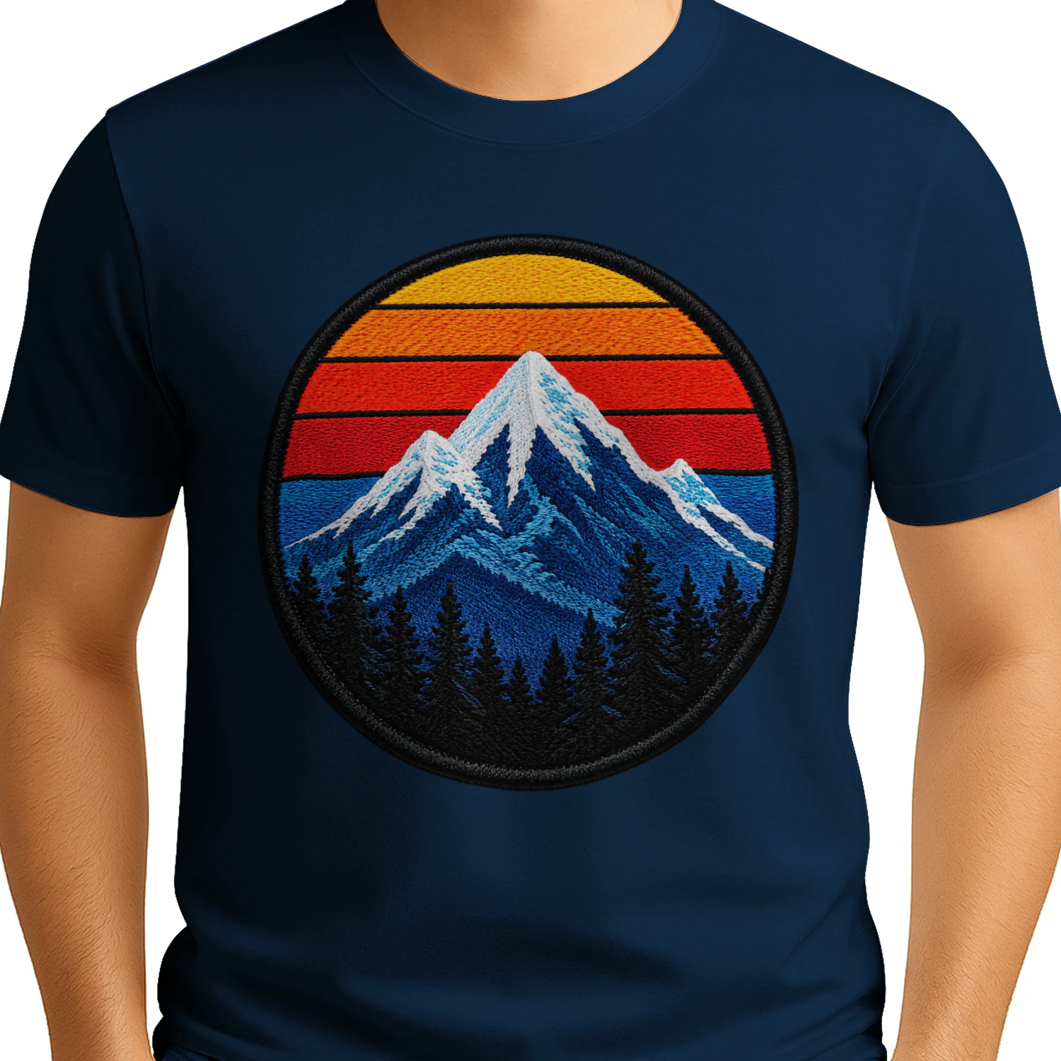 Retro Berge Sonnenuntergang T-Shirt – Alpen, Outdoor, Vintage