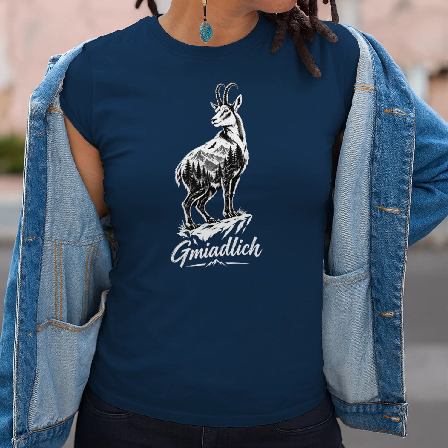 "Gmiadlich" Steinbock T-Shirt – Alpen Design für Bergfexen & Ötis