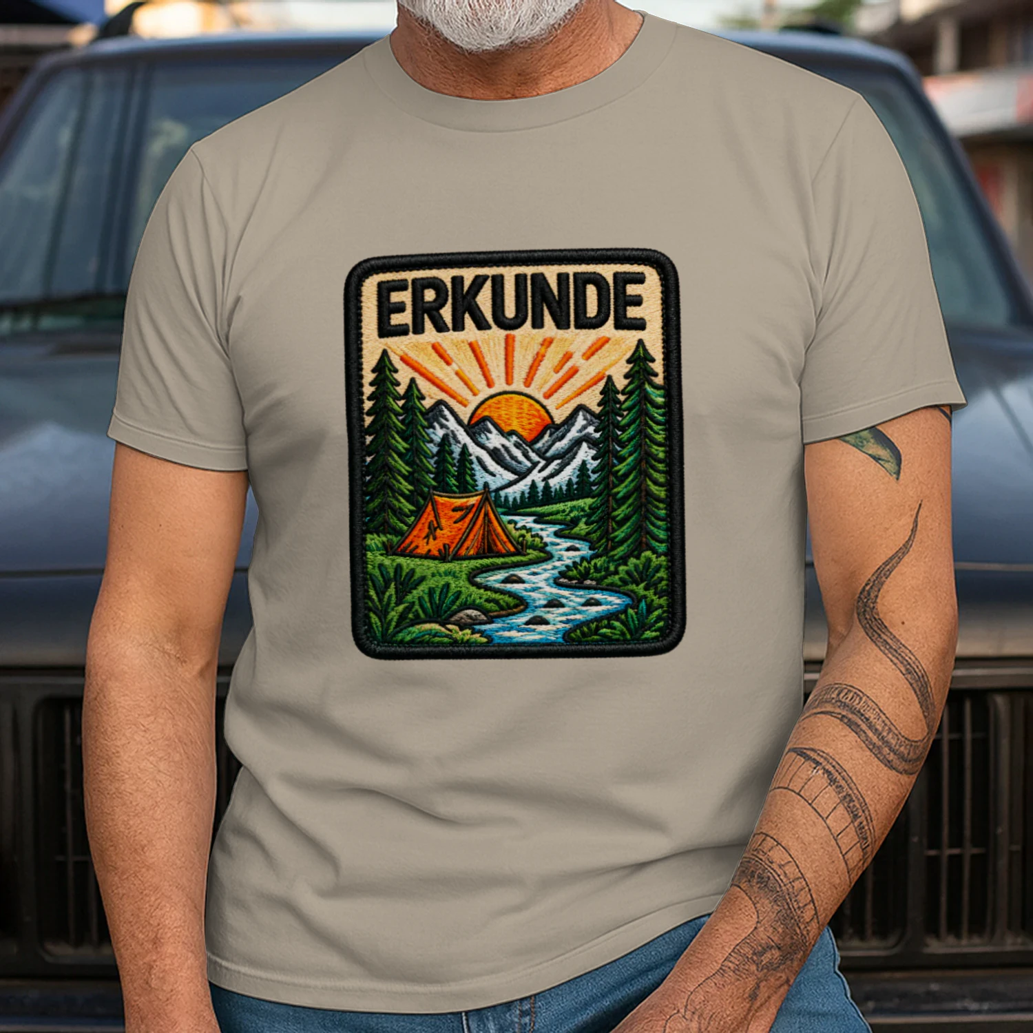 Erkunde Zelt Berge T-Shirt – Camping, Fluss, Outdoor
