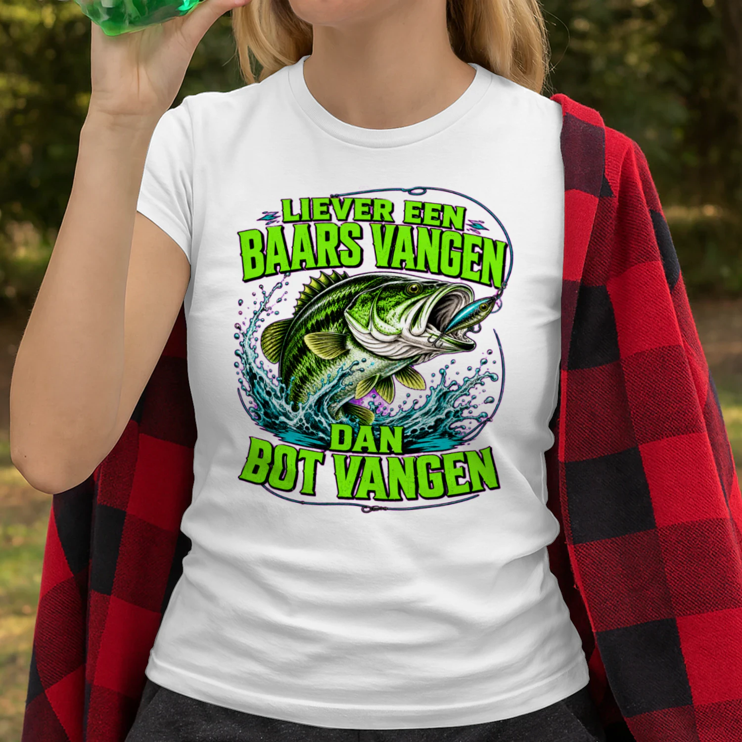 Liever Een Baars Vangen Dan Bot Vangen – Grappig Vissen T-shirt