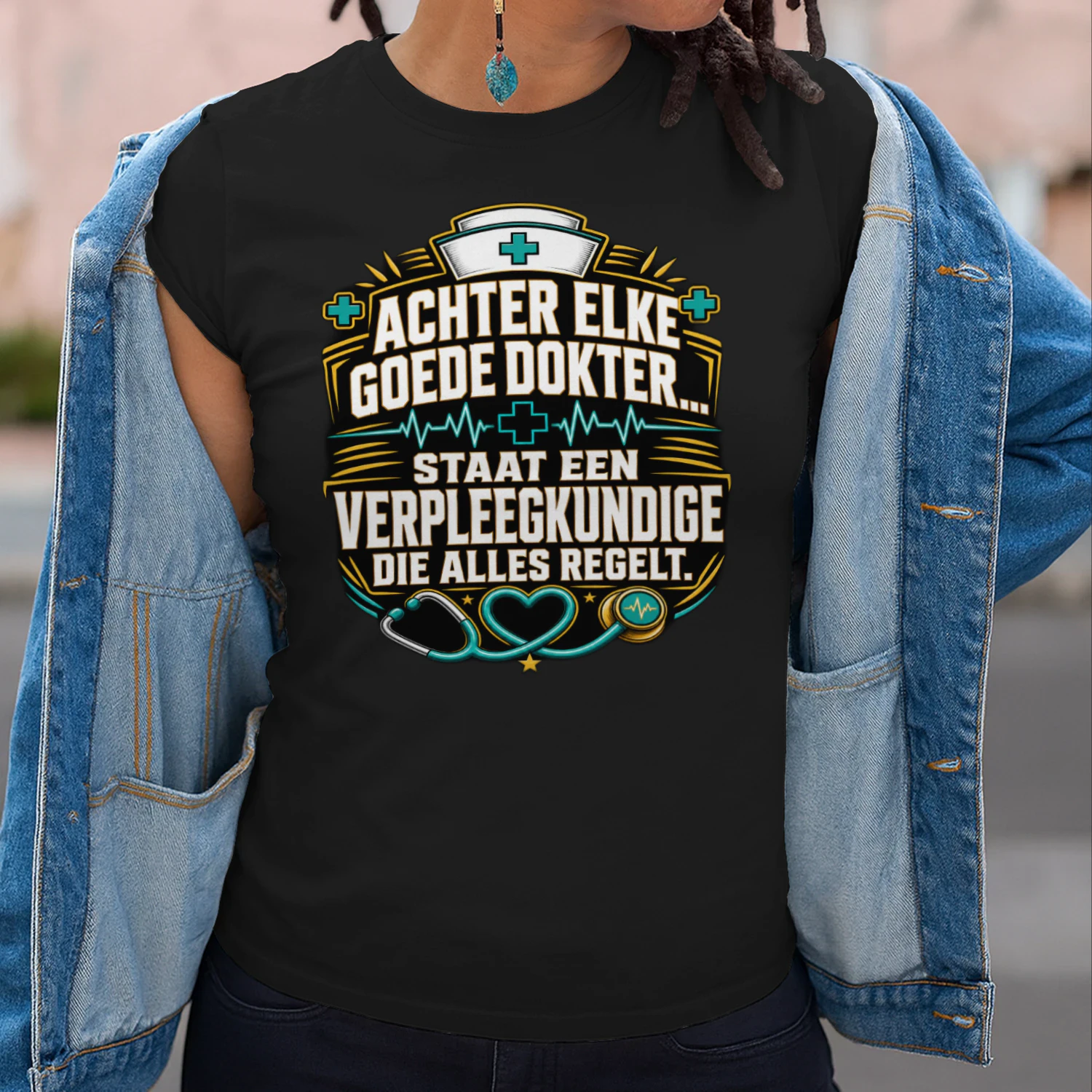 Verpleegkundige T-shirt "Achter Elke Goede Dokter" | Zorg Statement Shirt