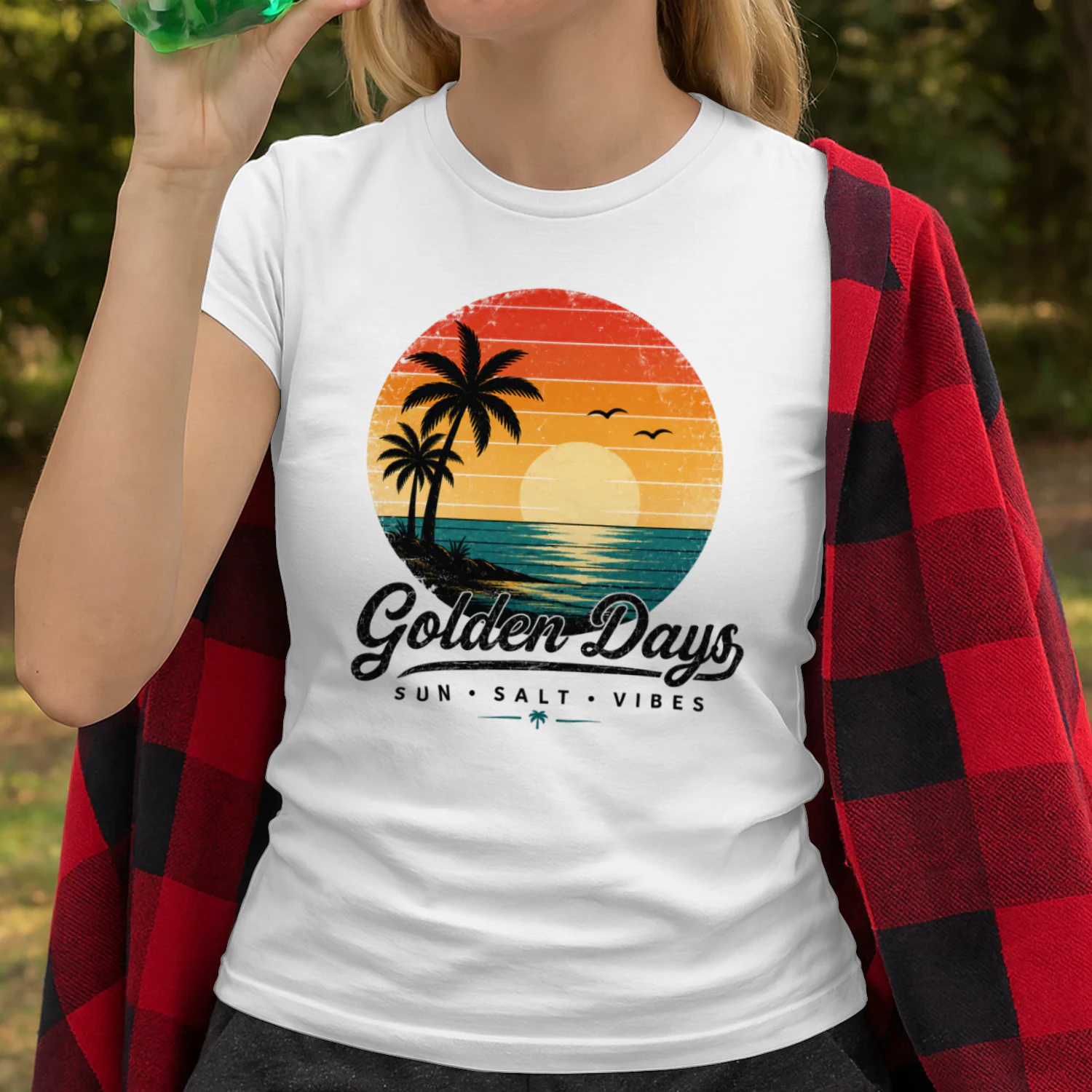 Golden Days Retro Sunset T-Shirt - Vintage Summer Beach Styl