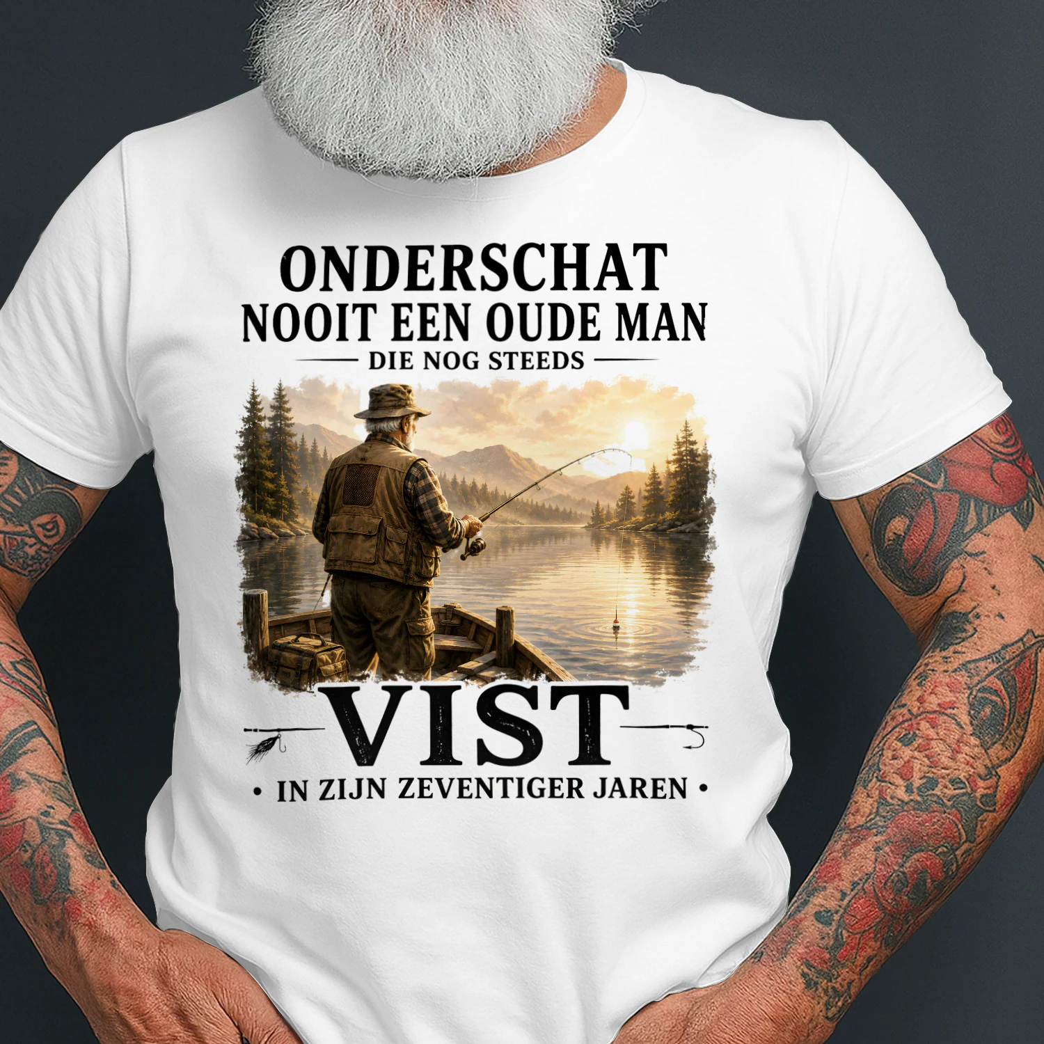 Onderschat Nooit Een Oude Visser T-shirt - Vintage Vissen Shirt 70 Jaar