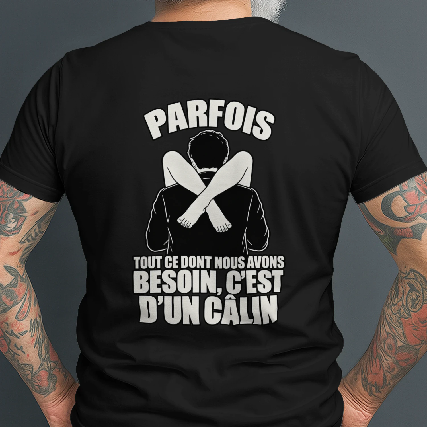 PARFOIS TOUT CE DONT NOUS AVONS BESOIN, C’EST D’UN CÂLIN