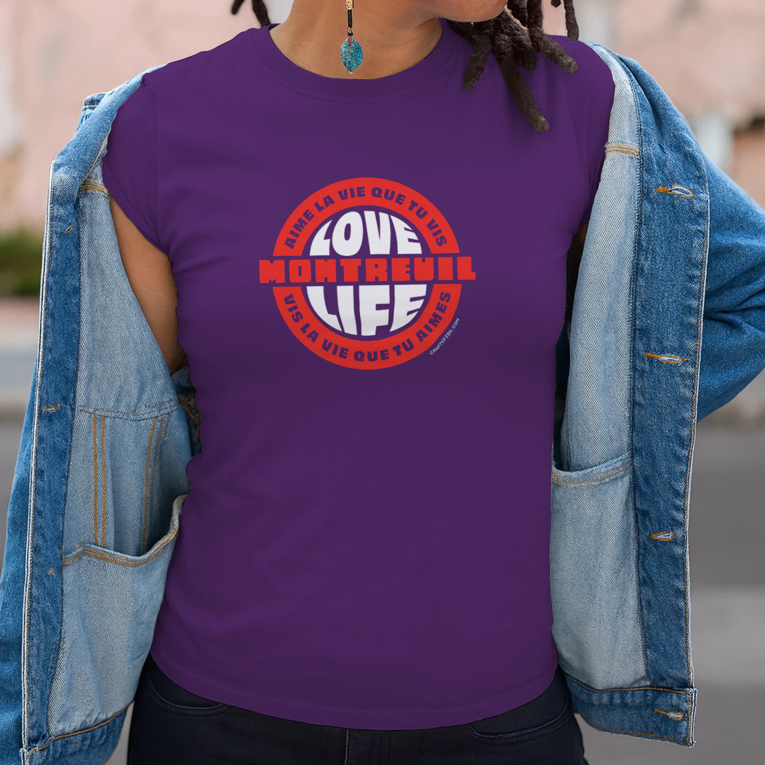 Montreuil-LOVE LIFE womens fitted tee