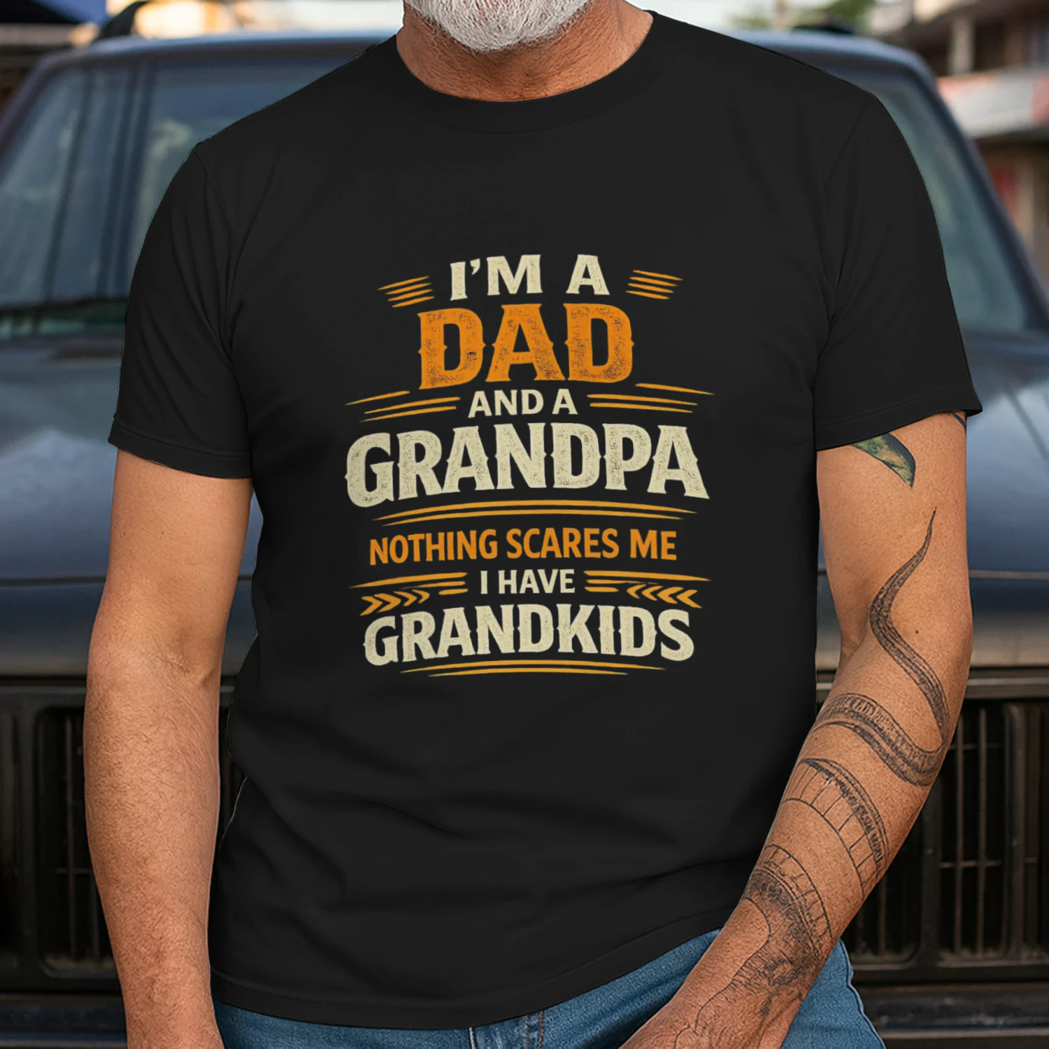 I’m A Dad And A Grandpa – Nothing Scares Me T-Shirt