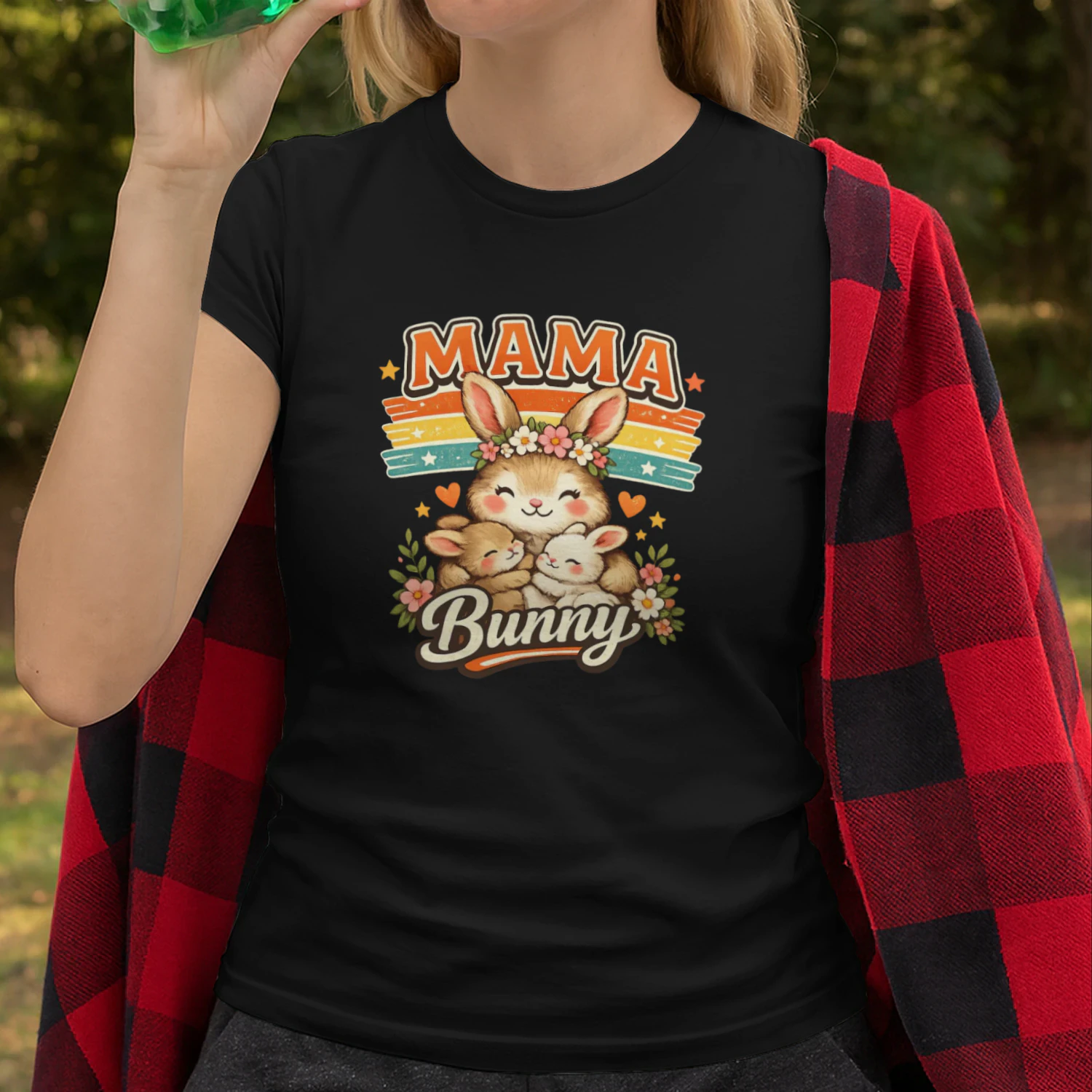 Mama Bunny Retro Cute Mom T-Shirt – Vintage Easter Spring Gift for Moms