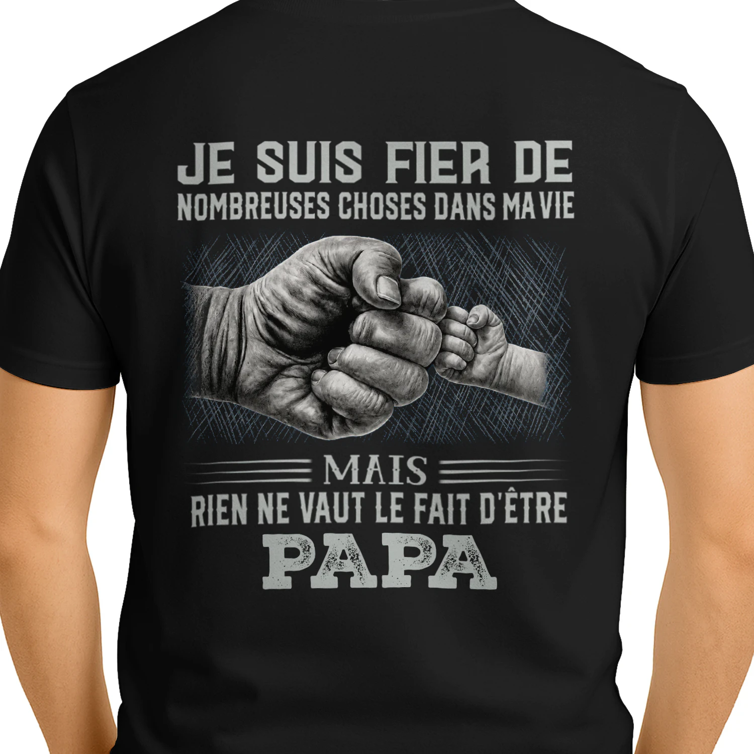 JE SUIS FIER DE BEAUCOUP DE CHOSES DANS LA VIE, MAIS RIEN NE ME REND PLUS FIER QUE D'ÊTRE PAPA