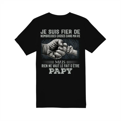 JE SUIS FIER DE BEAUCOUP DE CHOSES DANS MA VIE, MAIS RIEN NE ME REND PLUS FIER QUE D'ÊTRE PAPY