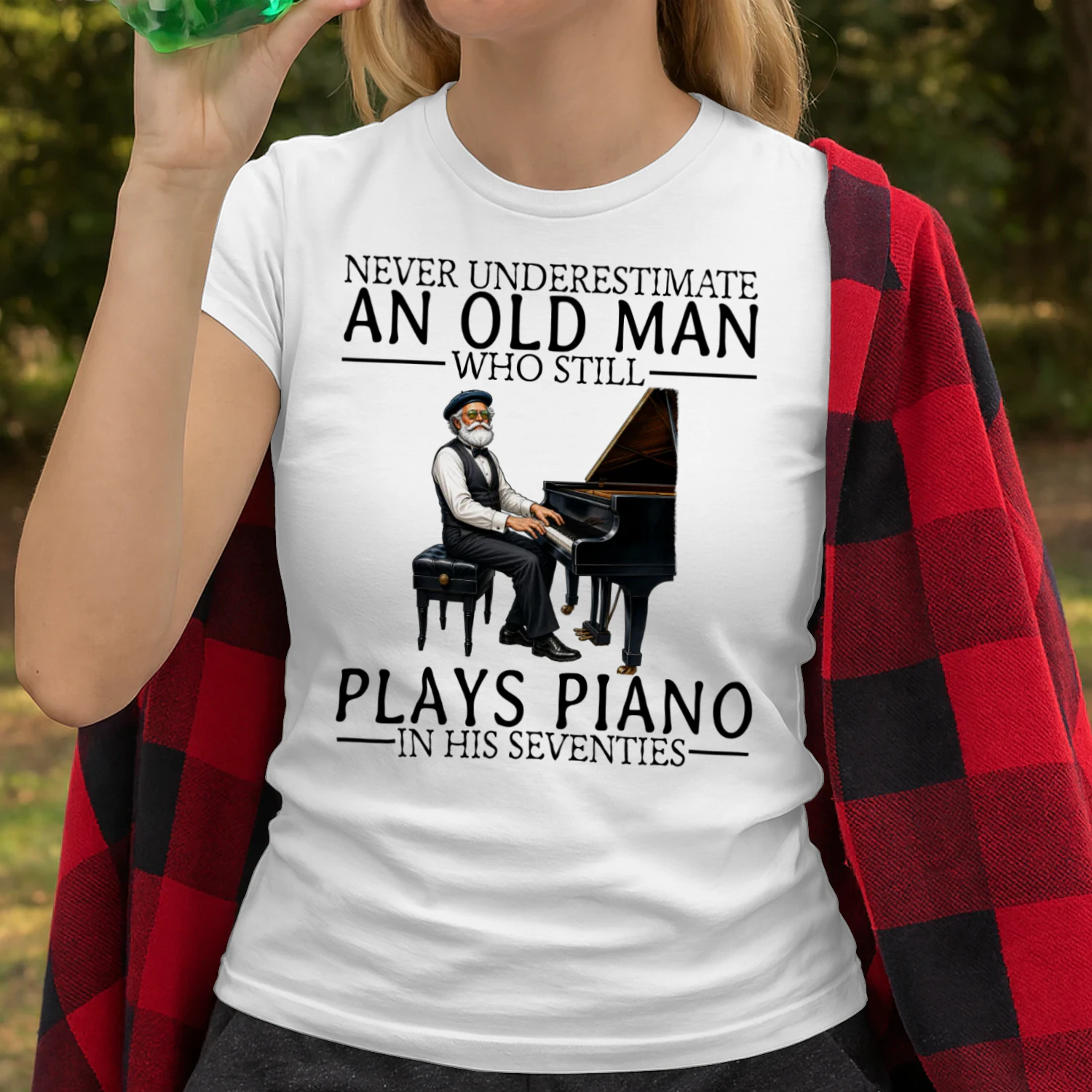 piano-white-nv7