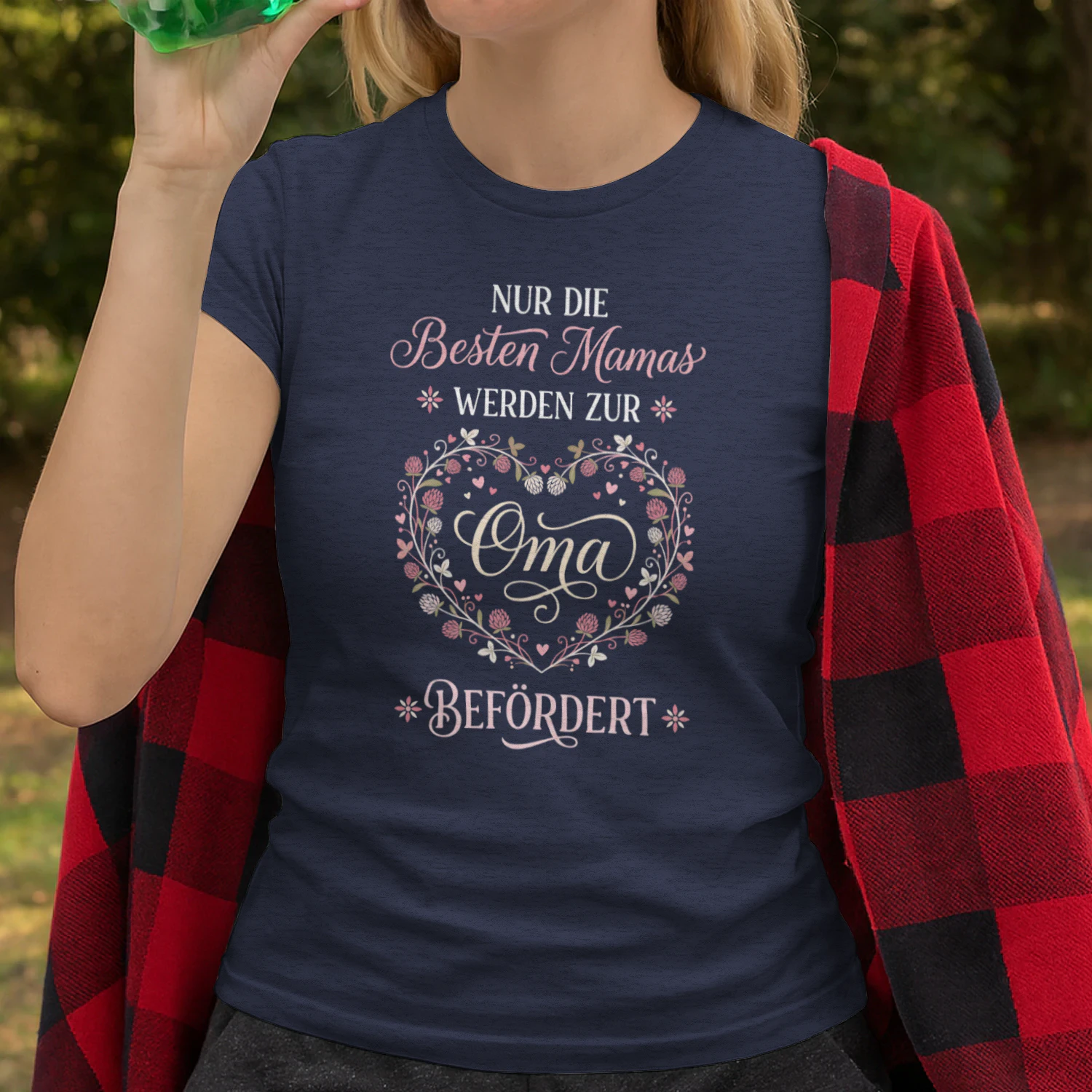 Nur Die Besten Mamas Werden Zur Oma Befördert T-Shirt — Lustiges Geschenk für Großmütter — Oma Shirt