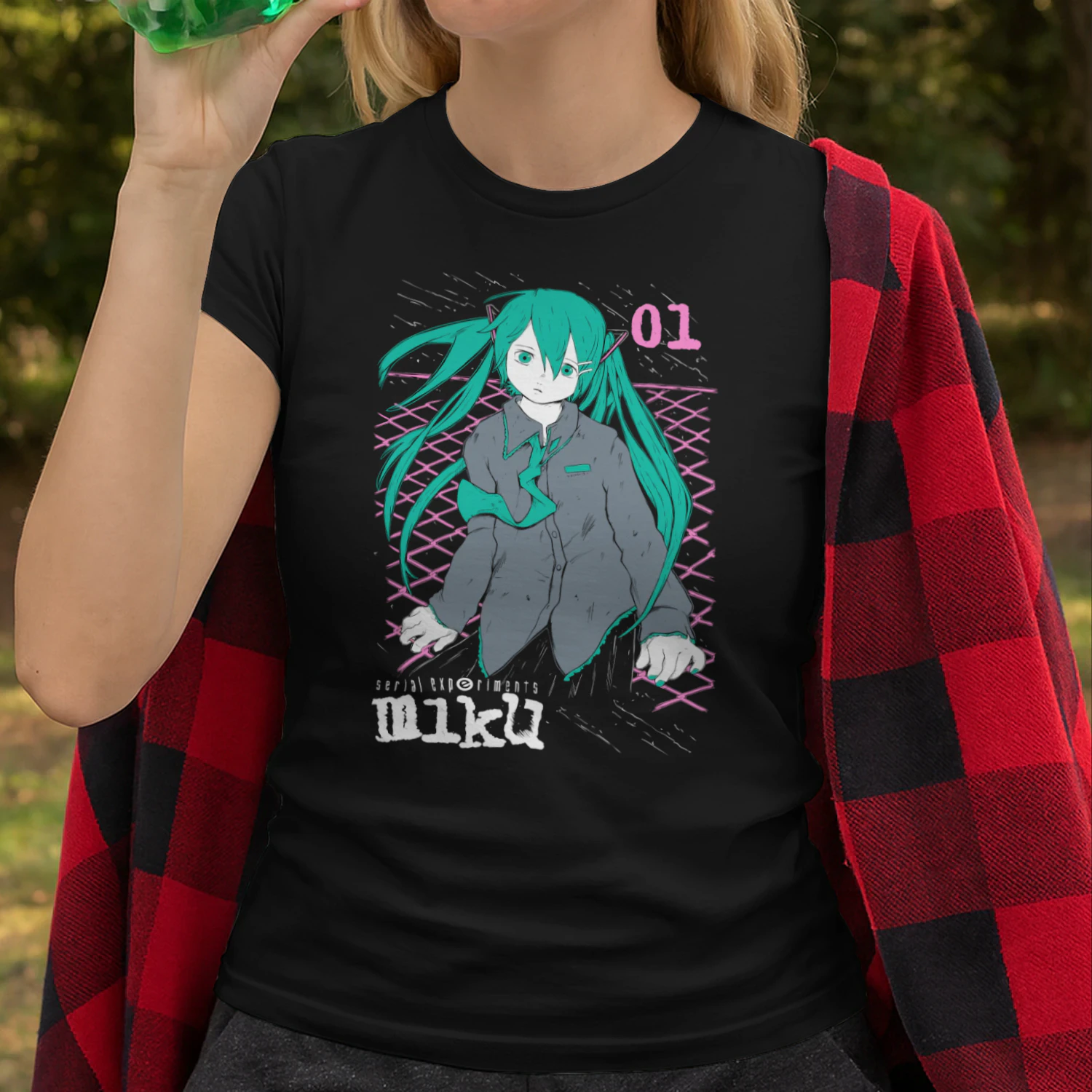 Lain Iwakura Graphic T-Shirt | Serial Experiments Lain Anime Shirt
